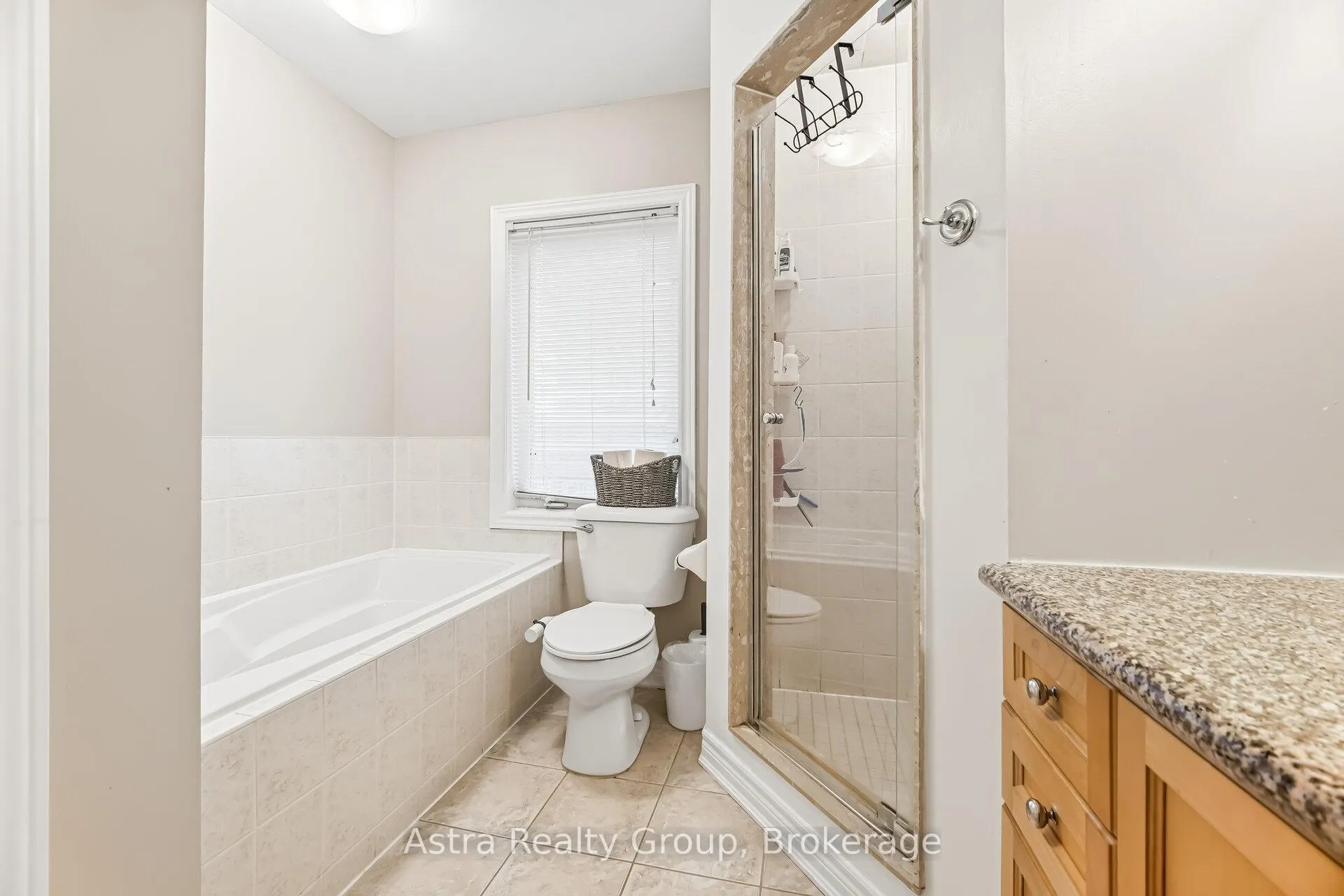 Photo 22 of 4731 Highway 7, Vaughan, East Woodbridge — HOMEH