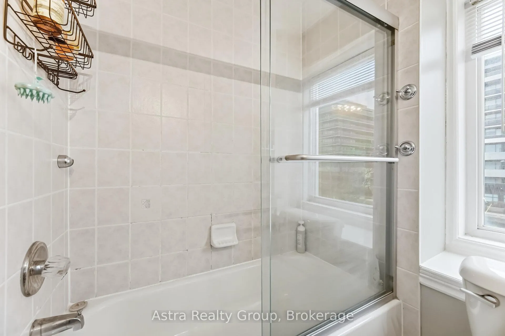 Photo 27 of 4731 Highway 7, Vaughan, East Woodbridge — HOMEH