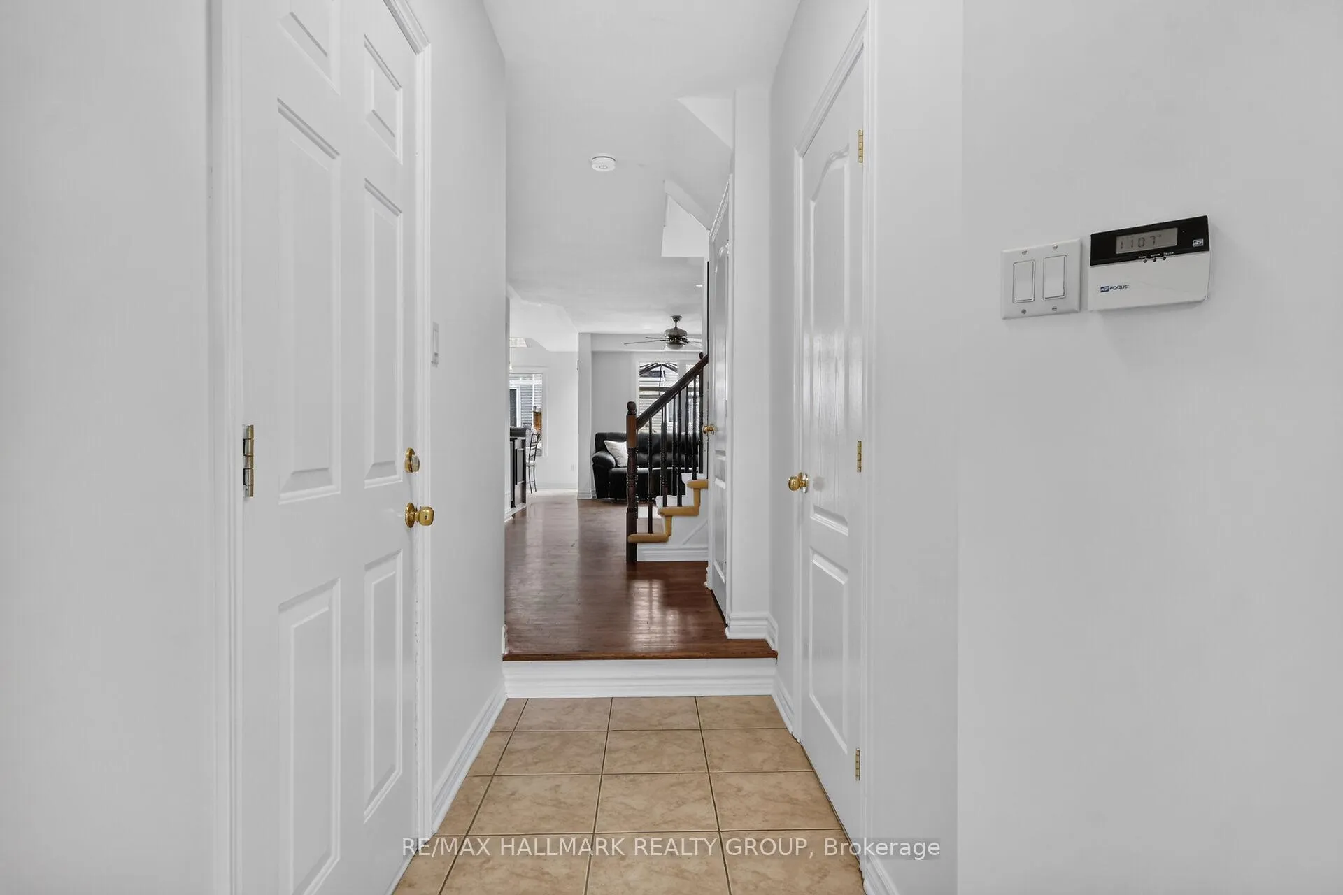 Photo 3 of 258 Deerfox Drive, Ottawa, Barrhaven - Longfields — HOMEH