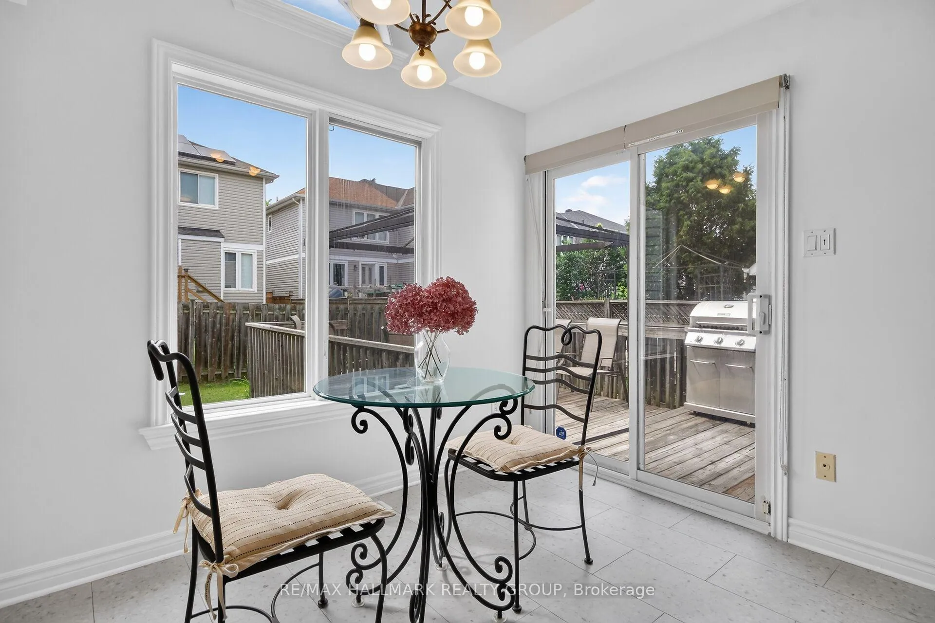 Photo 15 of 258 Deerfox Drive, Ottawa, Barrhaven - Longfields — HOMEH