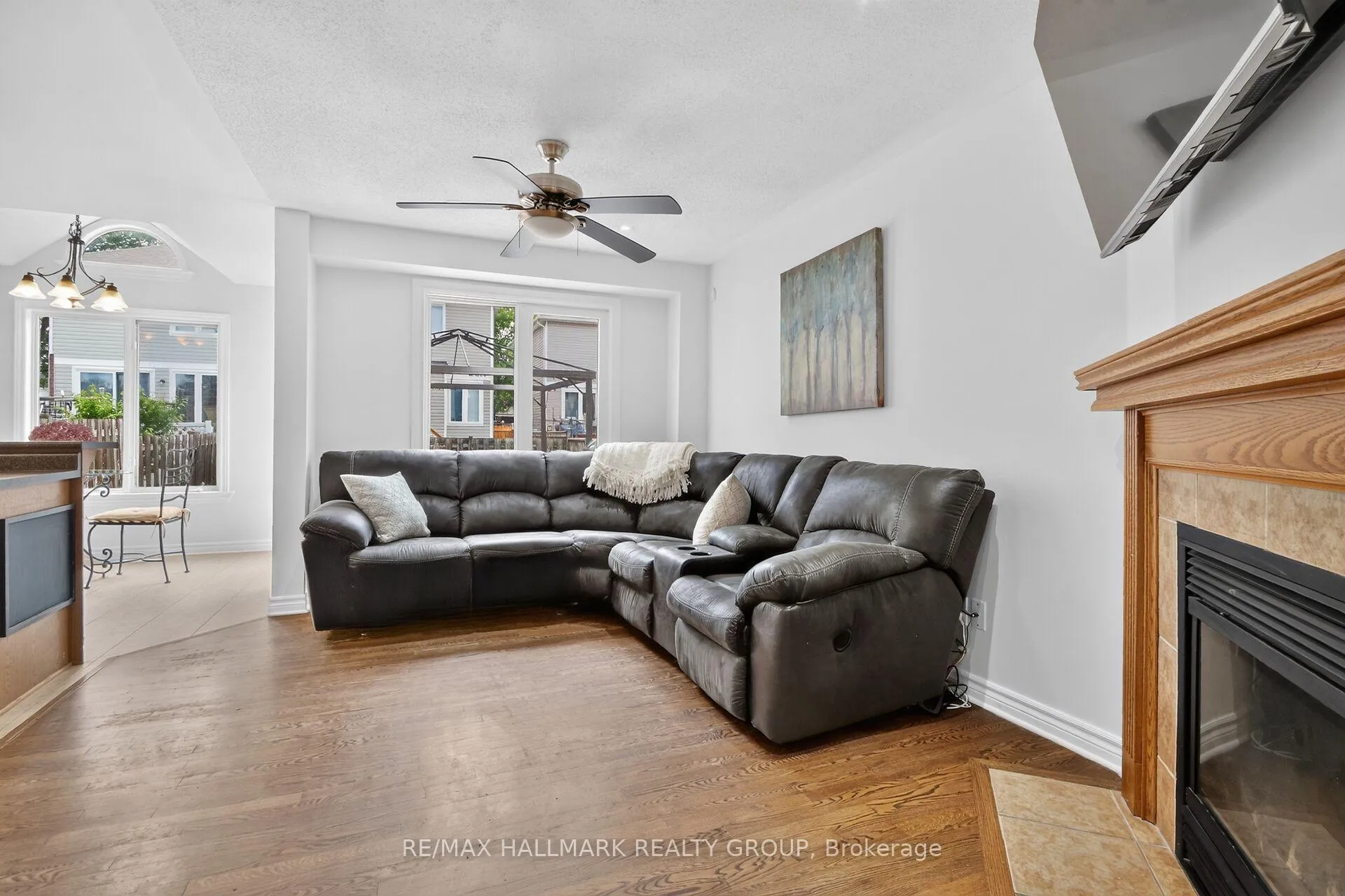 Photo 16 of 258 Deerfox Drive, Ottawa, Barrhaven - Longfields — HOMEH