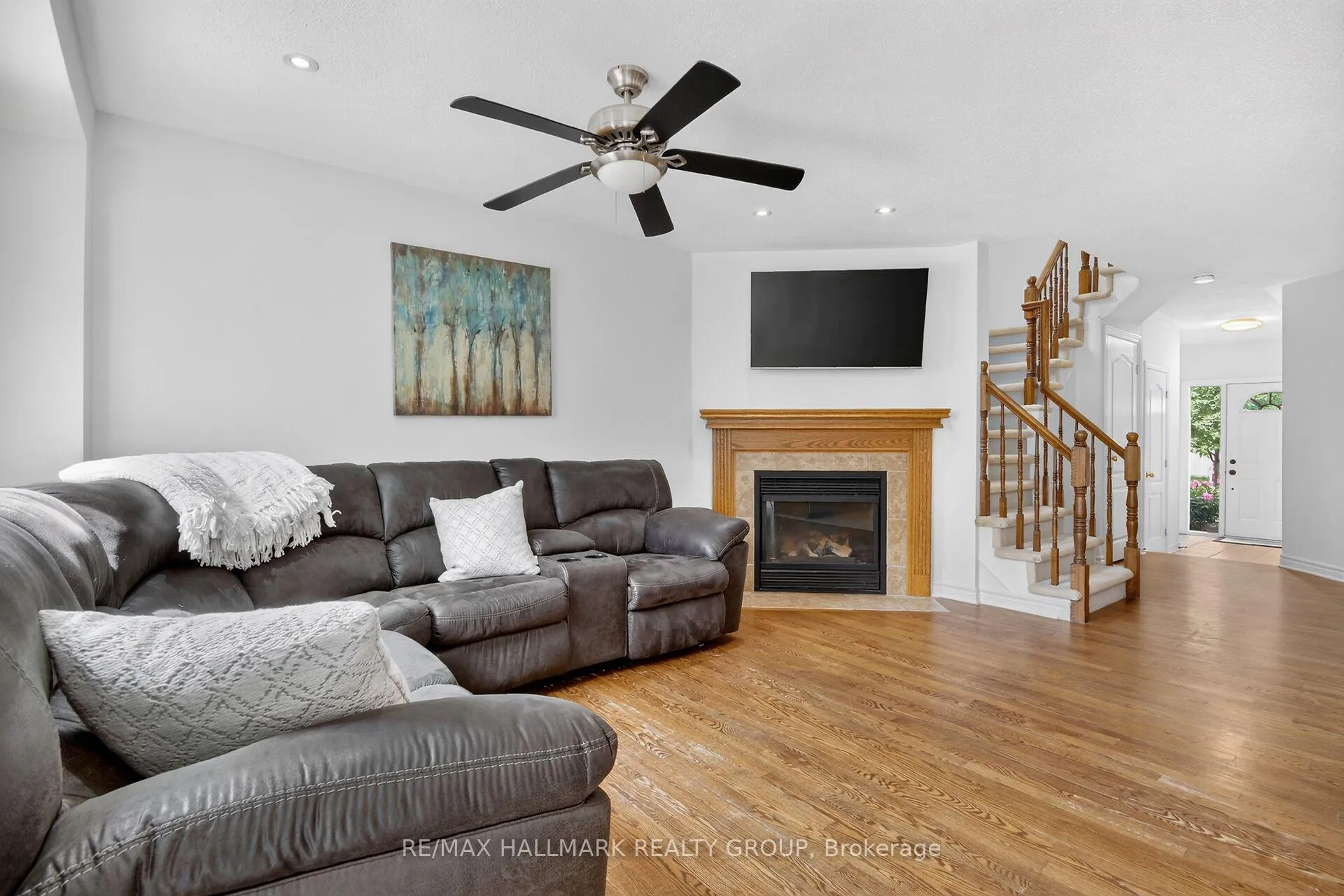 Photo 17 of 258 Deerfox Drive, Ottawa, Barrhaven - Longfields — HOMEH