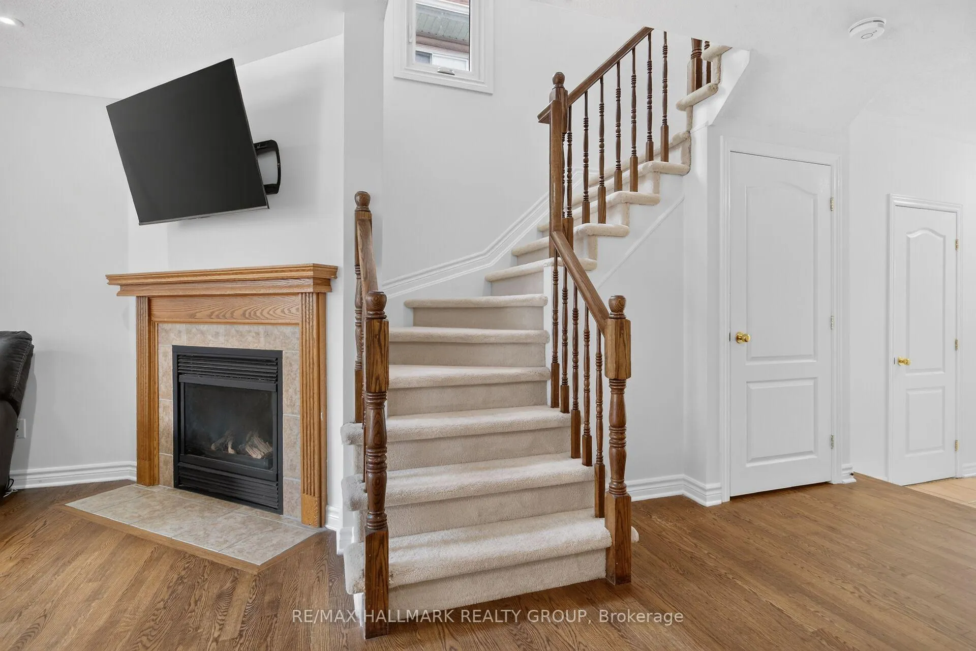 Photo 21 of 258 Deerfox Drive, Ottawa, Barrhaven - Longfields — HOMEH