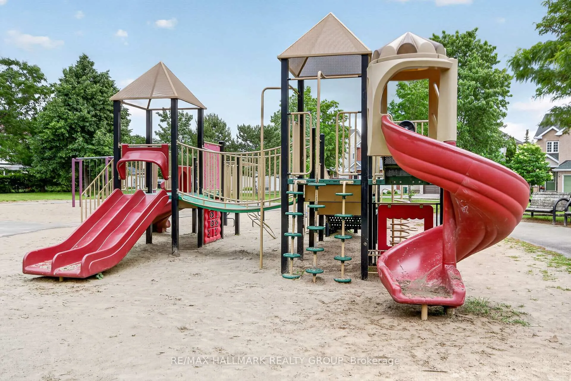 Photo 46 of 258 Deerfox Drive, Ottawa, Barrhaven - Longfields — HOMEH
