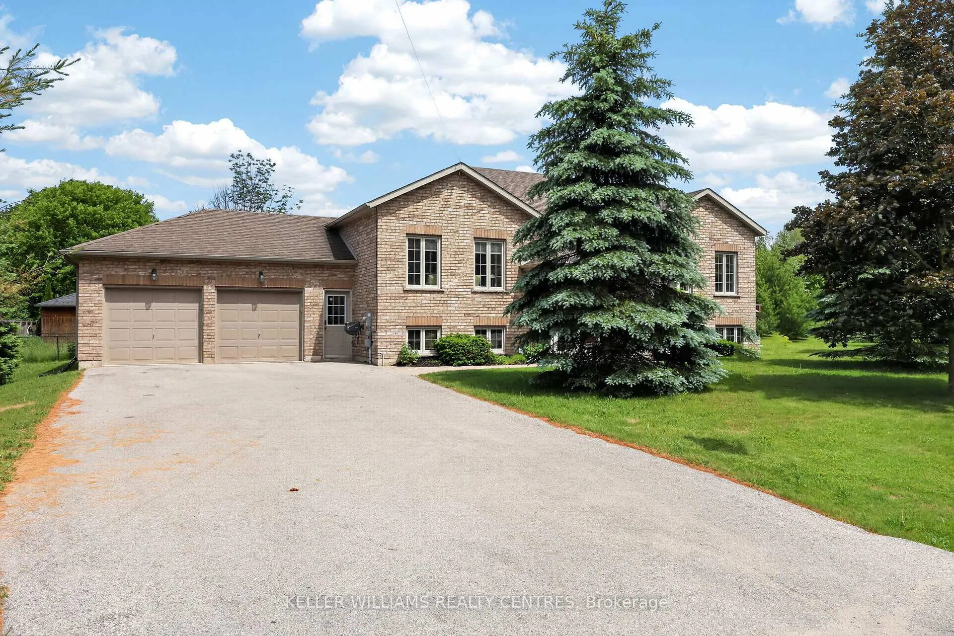 Photo 1 of 1655 St. John's Road, Innisfil, Alcona — HOMEH