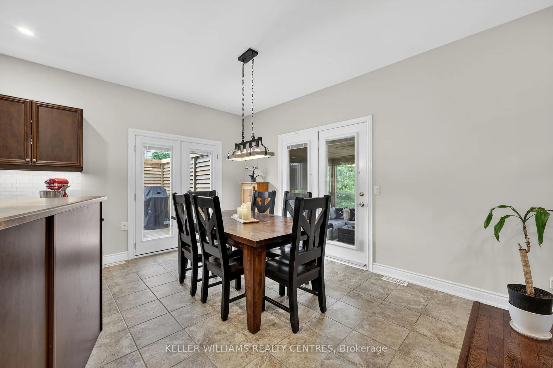 Photo 9 of 1655 St. John's Road, Innisfil, Alcona — HOMEH