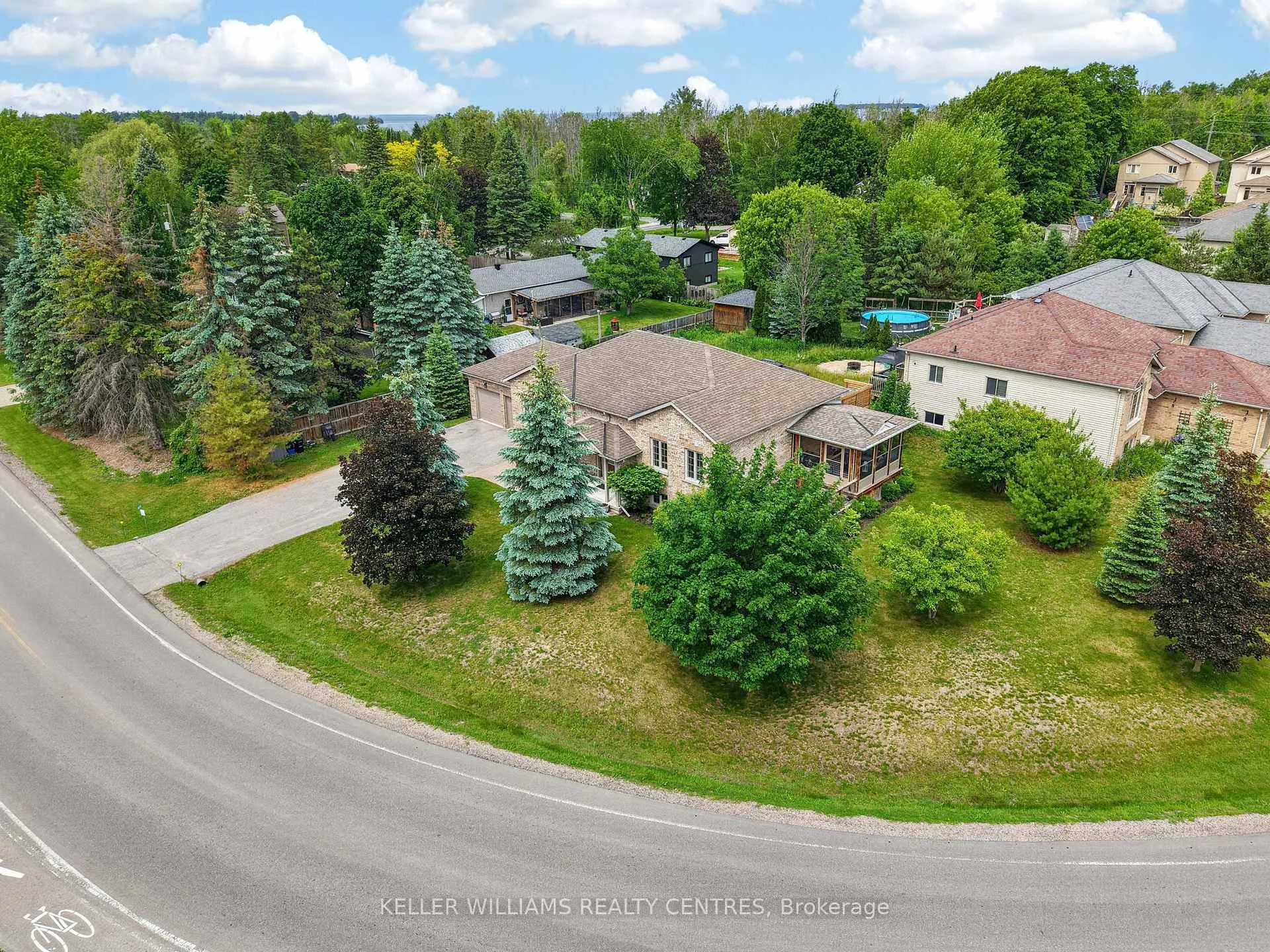 Photo 36 of 1655 St. John's Road, Innisfil, Alcona — HOMEH