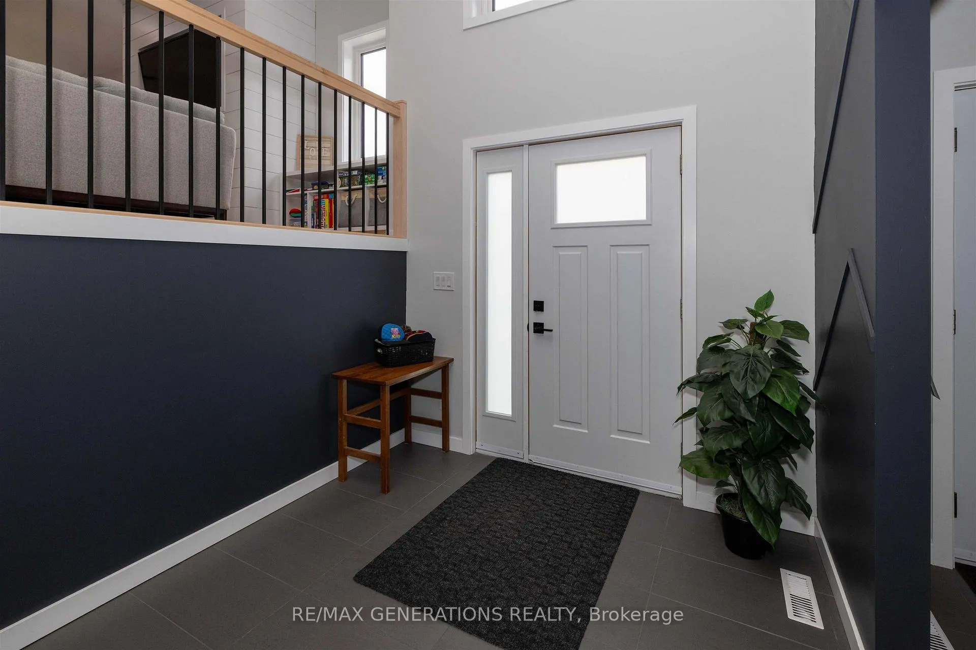 Photo 36 of 3281 Fairview Avenue, Thunder Bay, Rosslyn Road — HOMEH