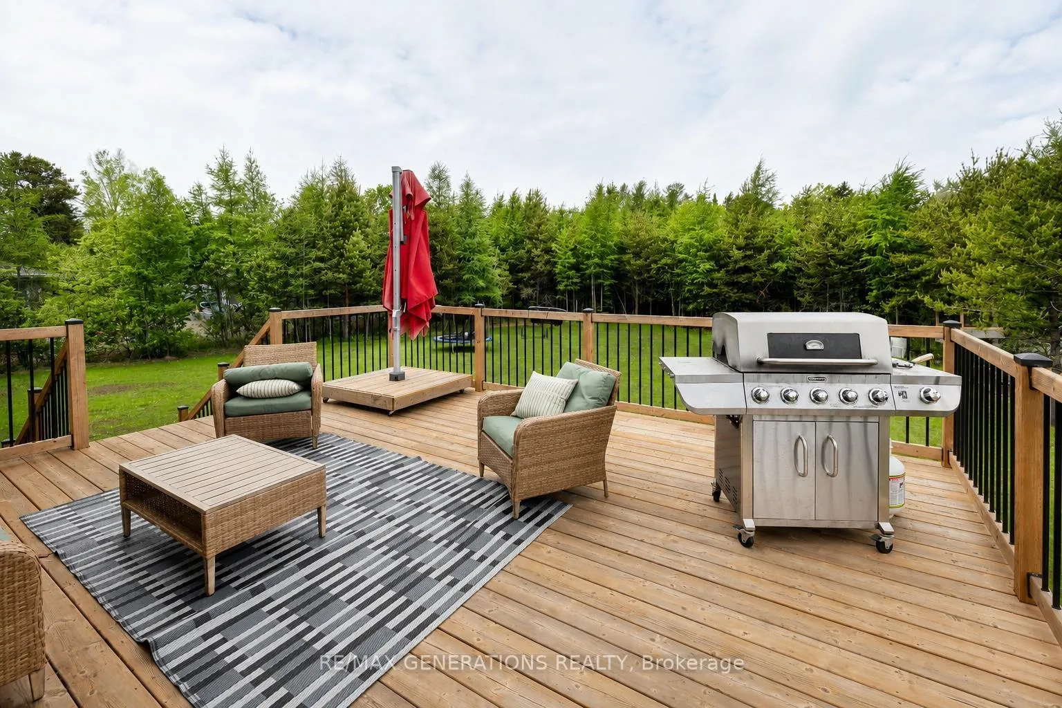 Photo 37 of 3281 Fairview Avenue, Thunder Bay, Rosslyn Road — HOMEH