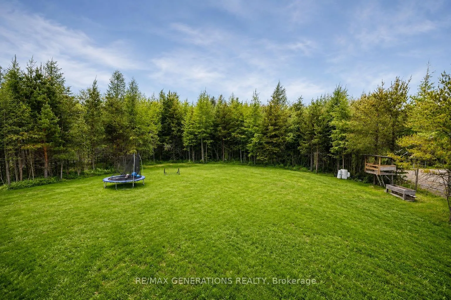 Photo 39 of 3281 Fairview Avenue, Thunder Bay, Rosslyn Road — HOMEH