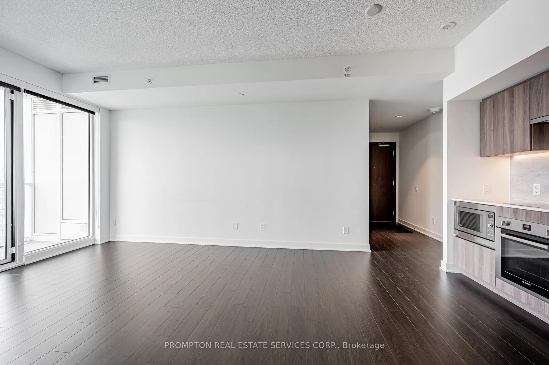Photo 9 of Unit 3803, 19 Bathurst Street, Toronto, Waterfront Communities — HOMEH