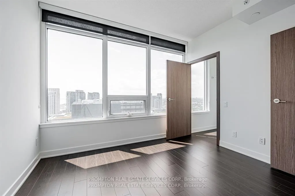 Photo 10 of Unit 3803, 19 Bathurst Street, Toronto, Waterfront Communities — HOMEH