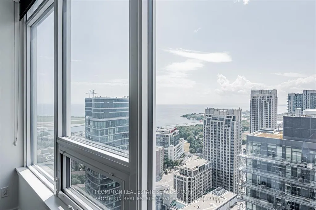 Photo 12 of Unit 3803, 19 Bathurst Street, Toronto, Waterfront Communities — HOMEH