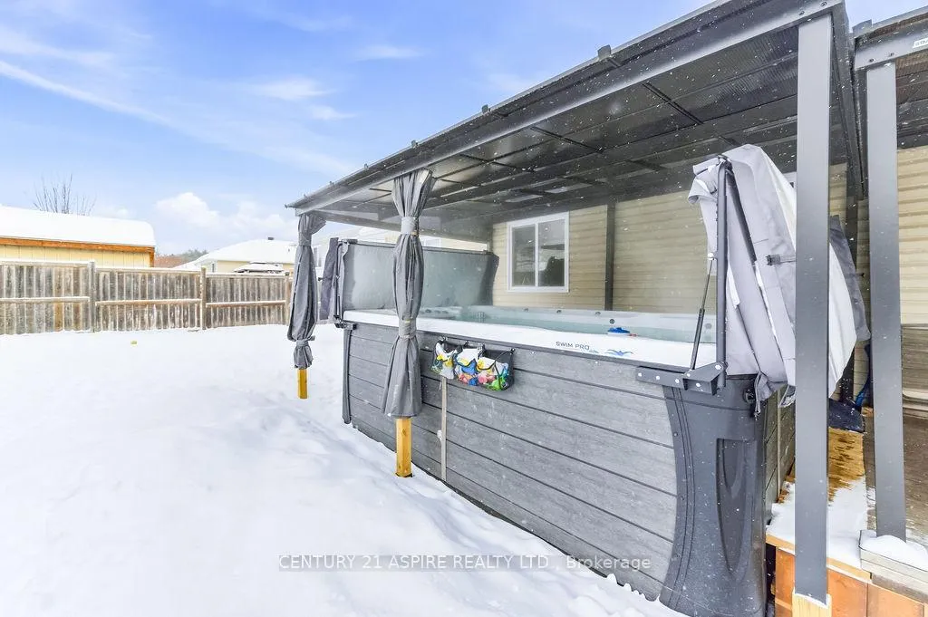 Photo 12 of 2036 Sandstone Crescent, Petawawa — HOMEH