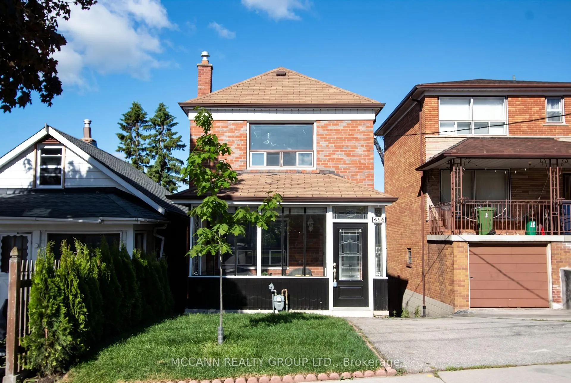 Front of 496 Northcliffe Boulevard