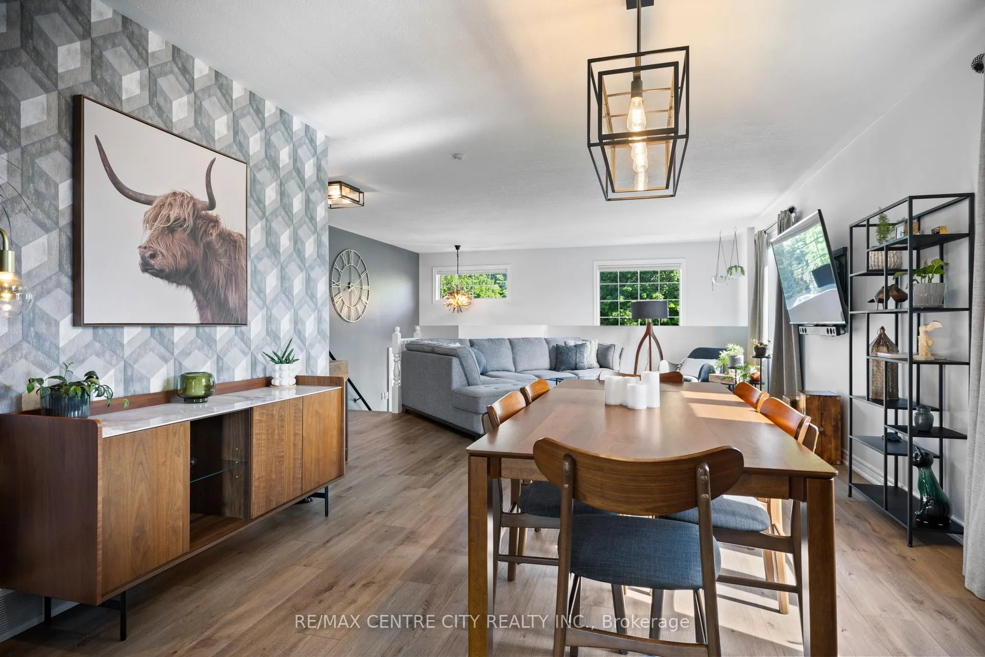Photo 9 of 85 Donker Drive, St. Thomas — HOMEH