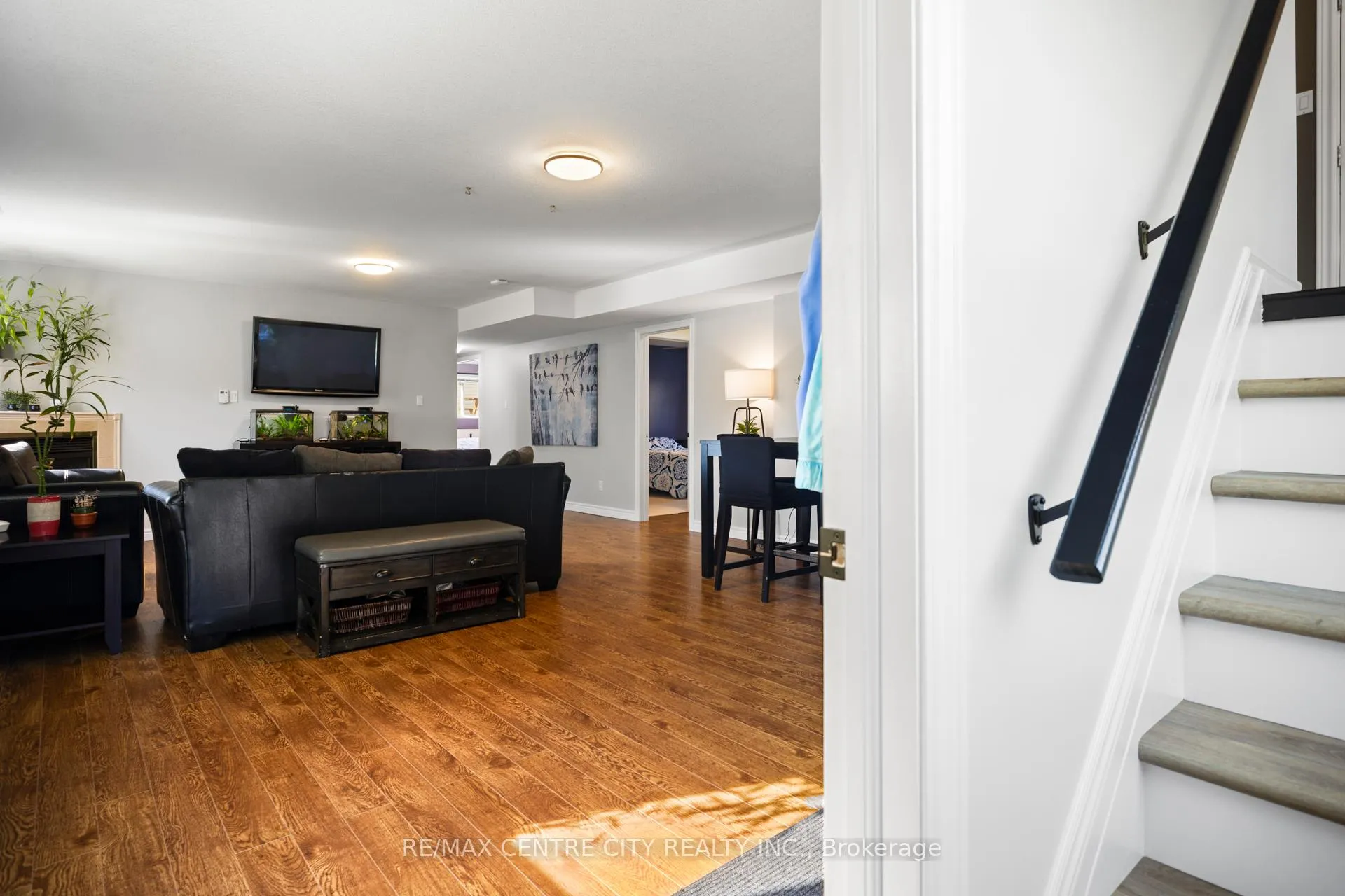 Photo 23 of 85 Donker Drive, St. Thomas — HOMEH