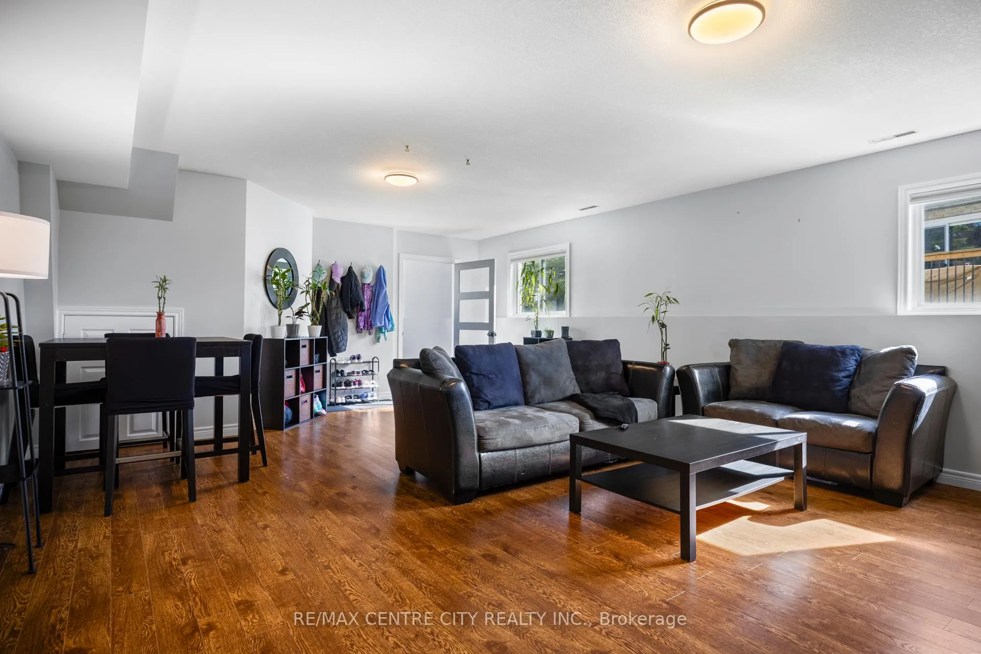 Photo 25 of 85 Donker Drive, St. Thomas — HOMEH