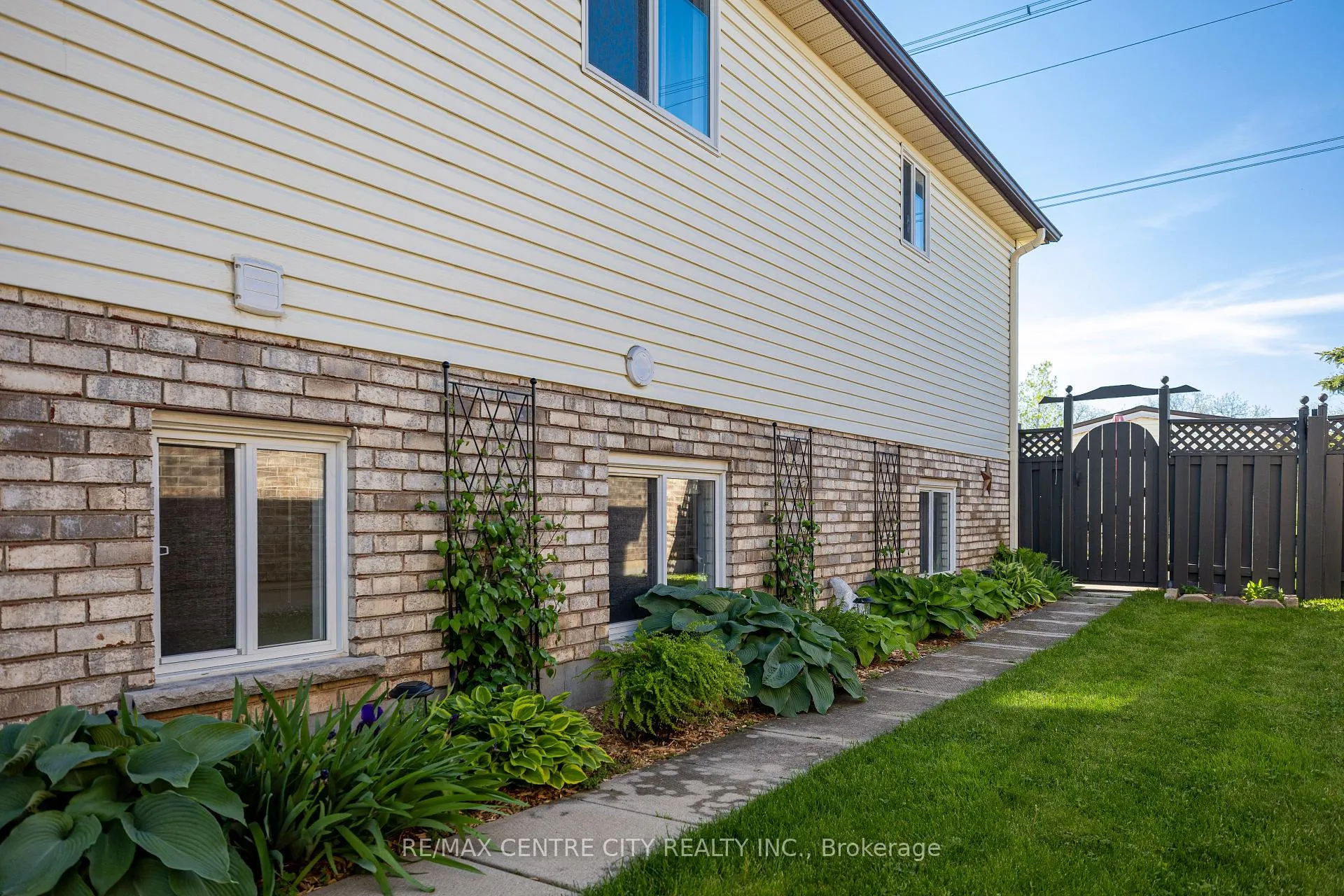 Photo 34 of 85 Donker Drive, St. Thomas — HOMEH
