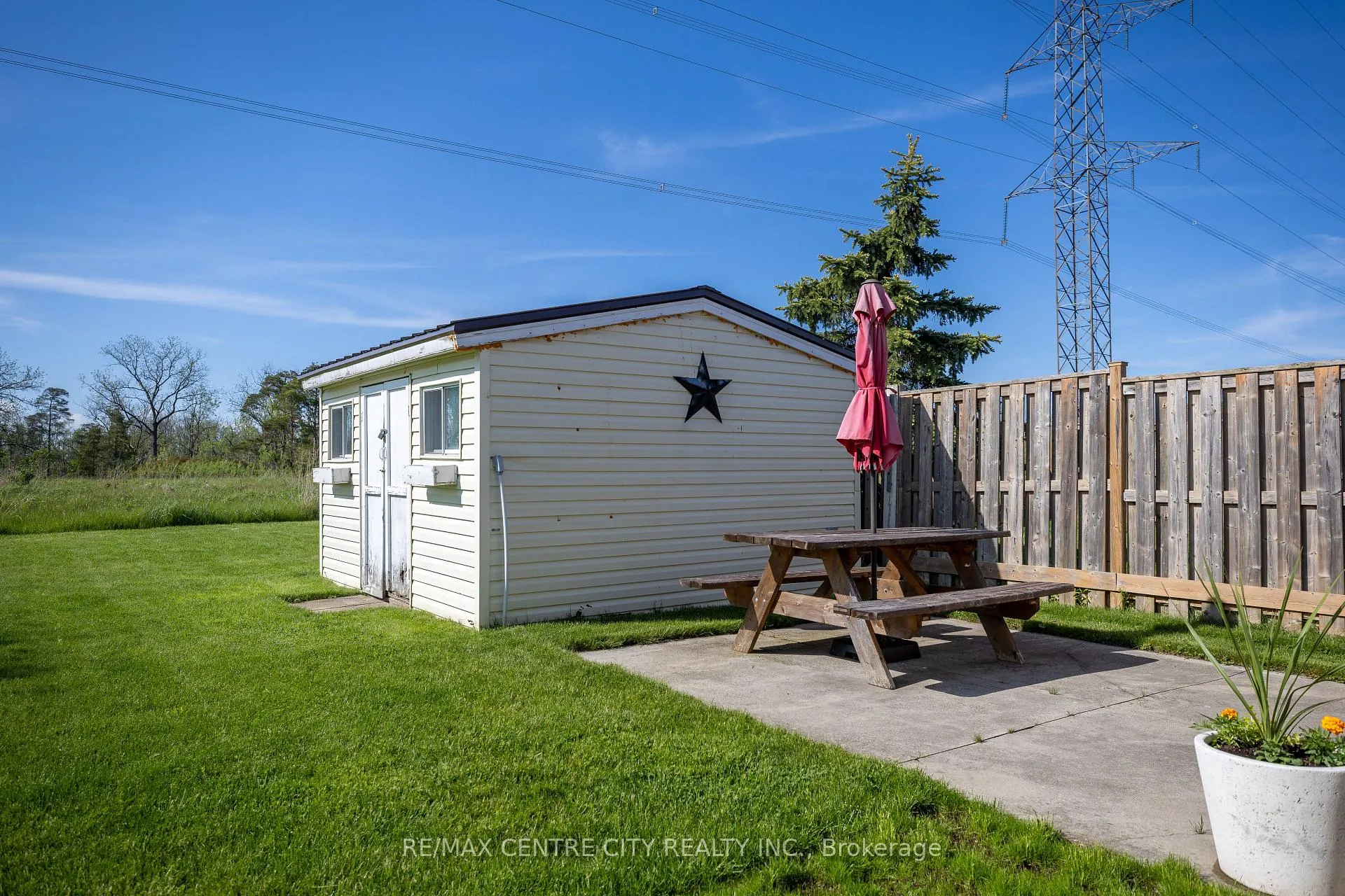 Photo 39 of 85 Donker Drive, St. Thomas — HOMEH