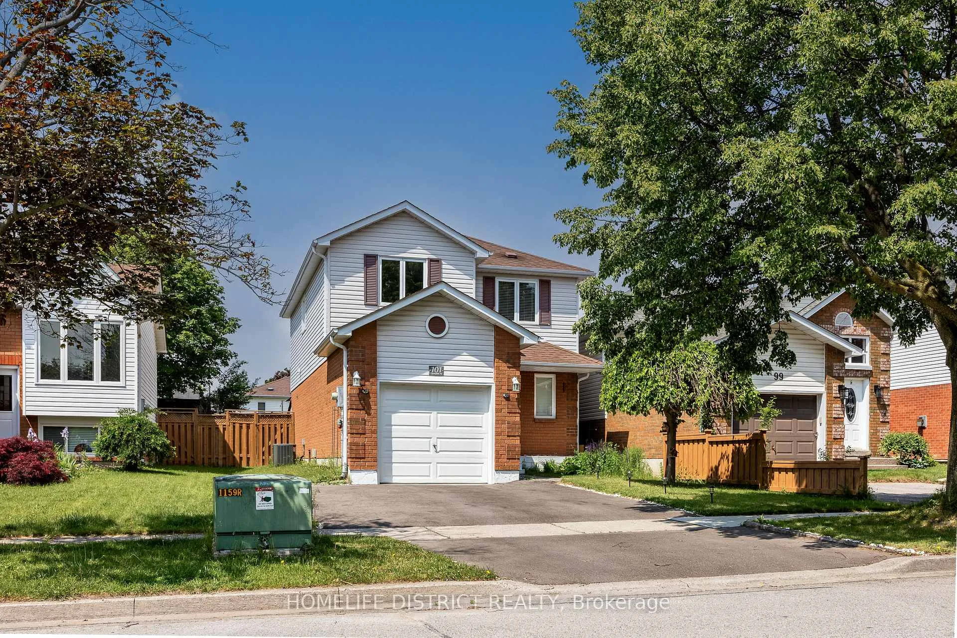 Photo 1 of 101 Champine Square, Clarington, Bowmanville — HOMEH