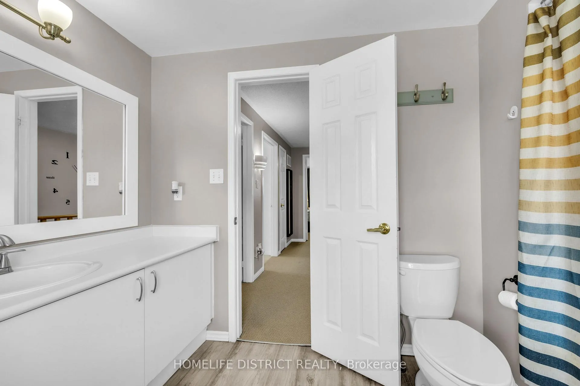Photo 22 of 101 Champine Square, Clarington, Bowmanville — HOMEH