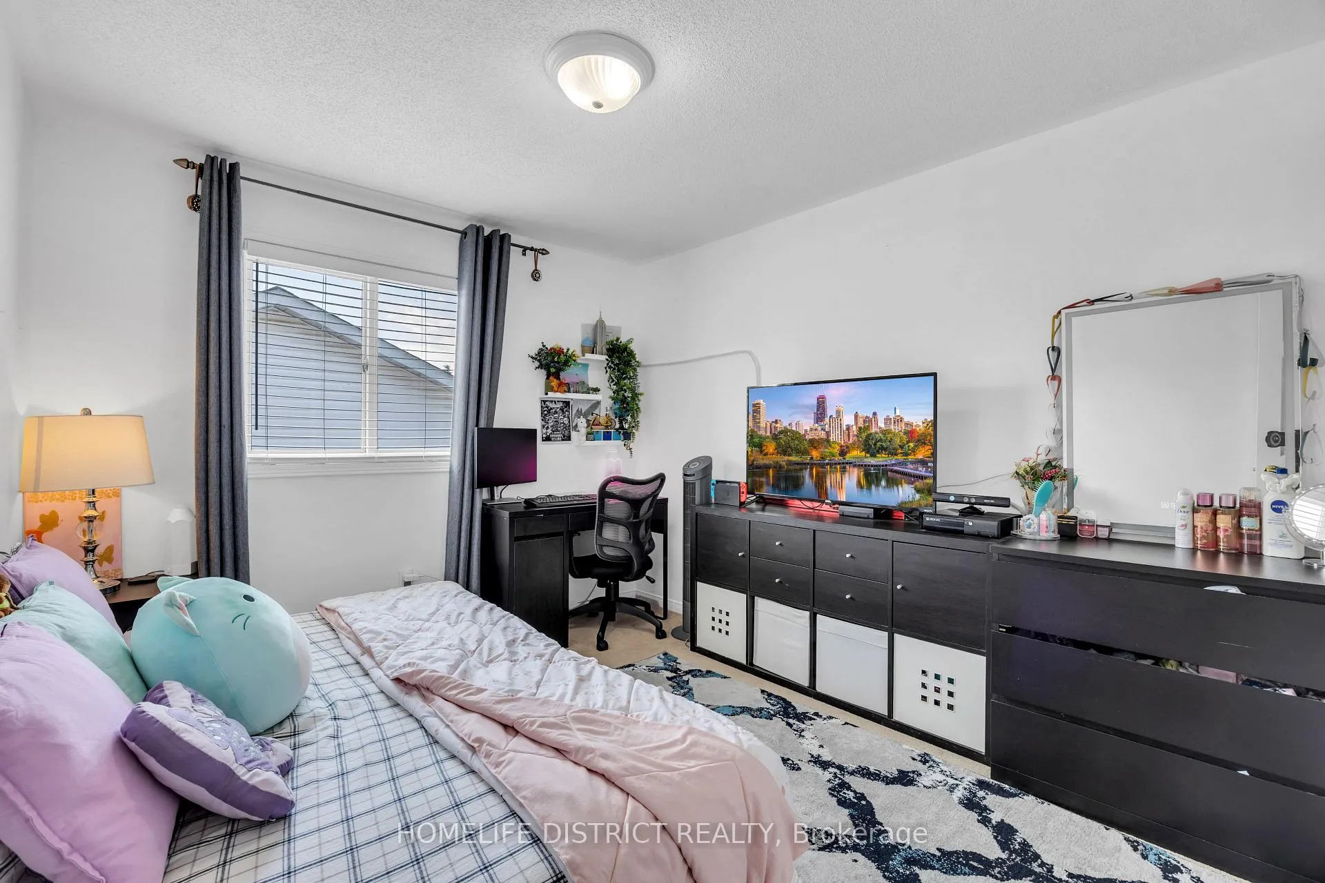 Photo 26 of 101 Champine Square, Clarington, Bowmanville — HOMEH