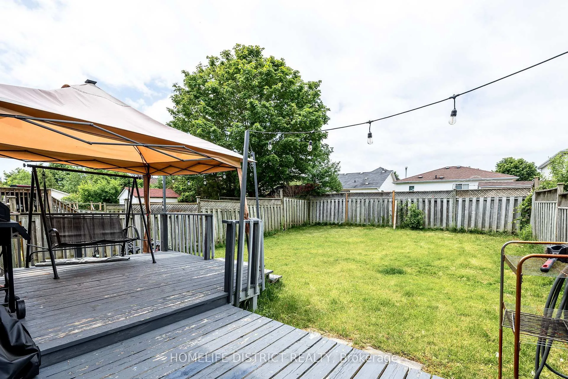 Photo 29 of 101 Champine Square, Clarington, Bowmanville — HOMEH