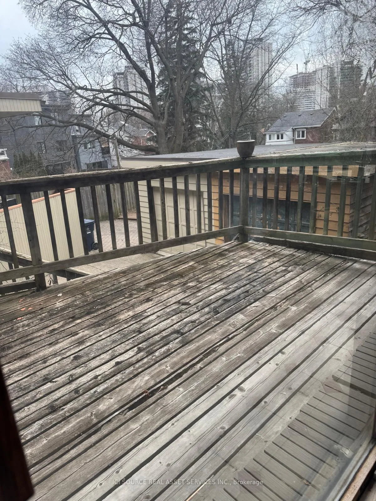 Photo 12 of 12 Oswald Crescent, Toronto, Mount Pleasant West — HOMEH