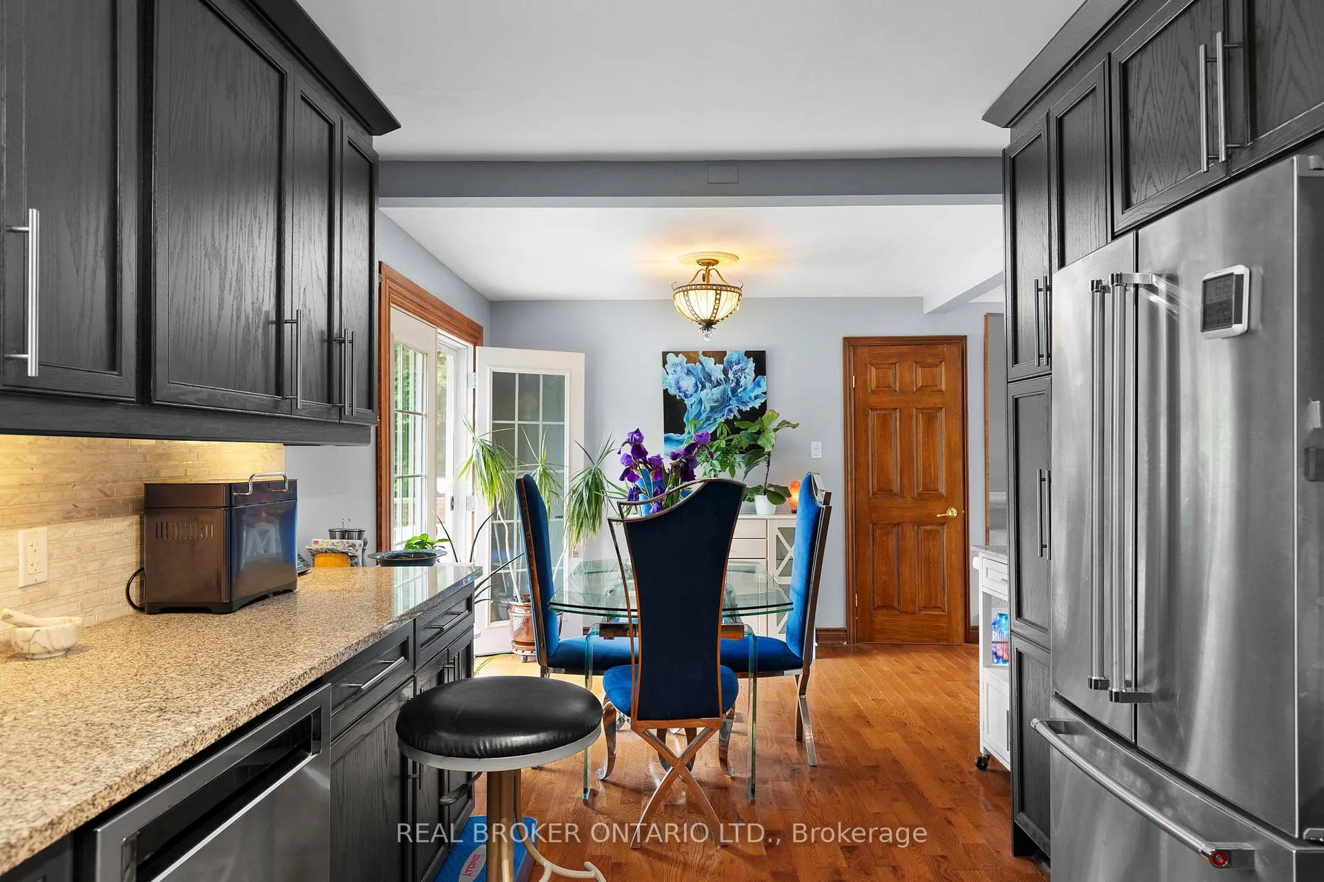 Photo 8 of 493 Bay Street, Orillia — HOMEH