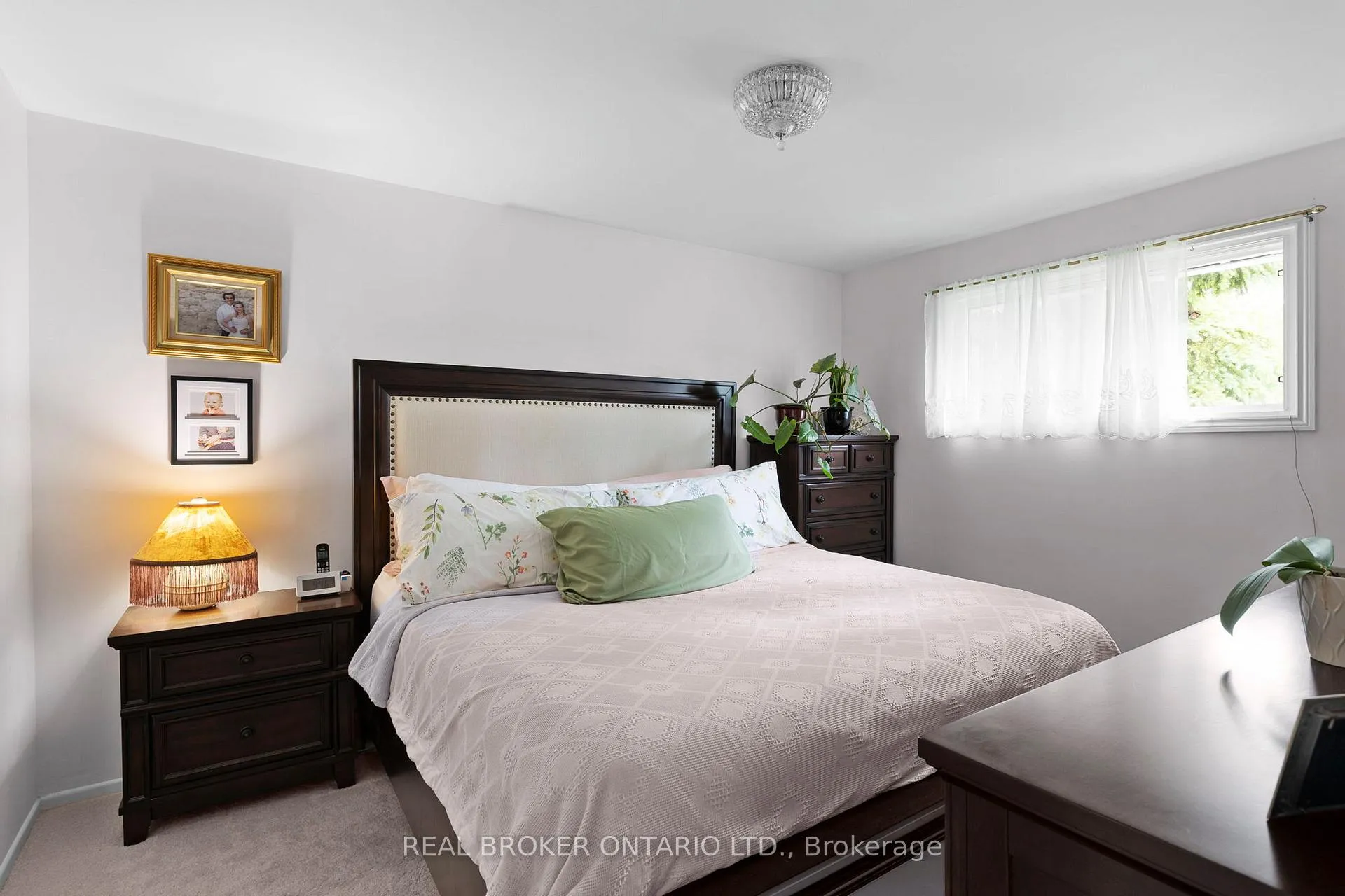 Photo 11 of 493 Bay Street, Orillia — HOMEH