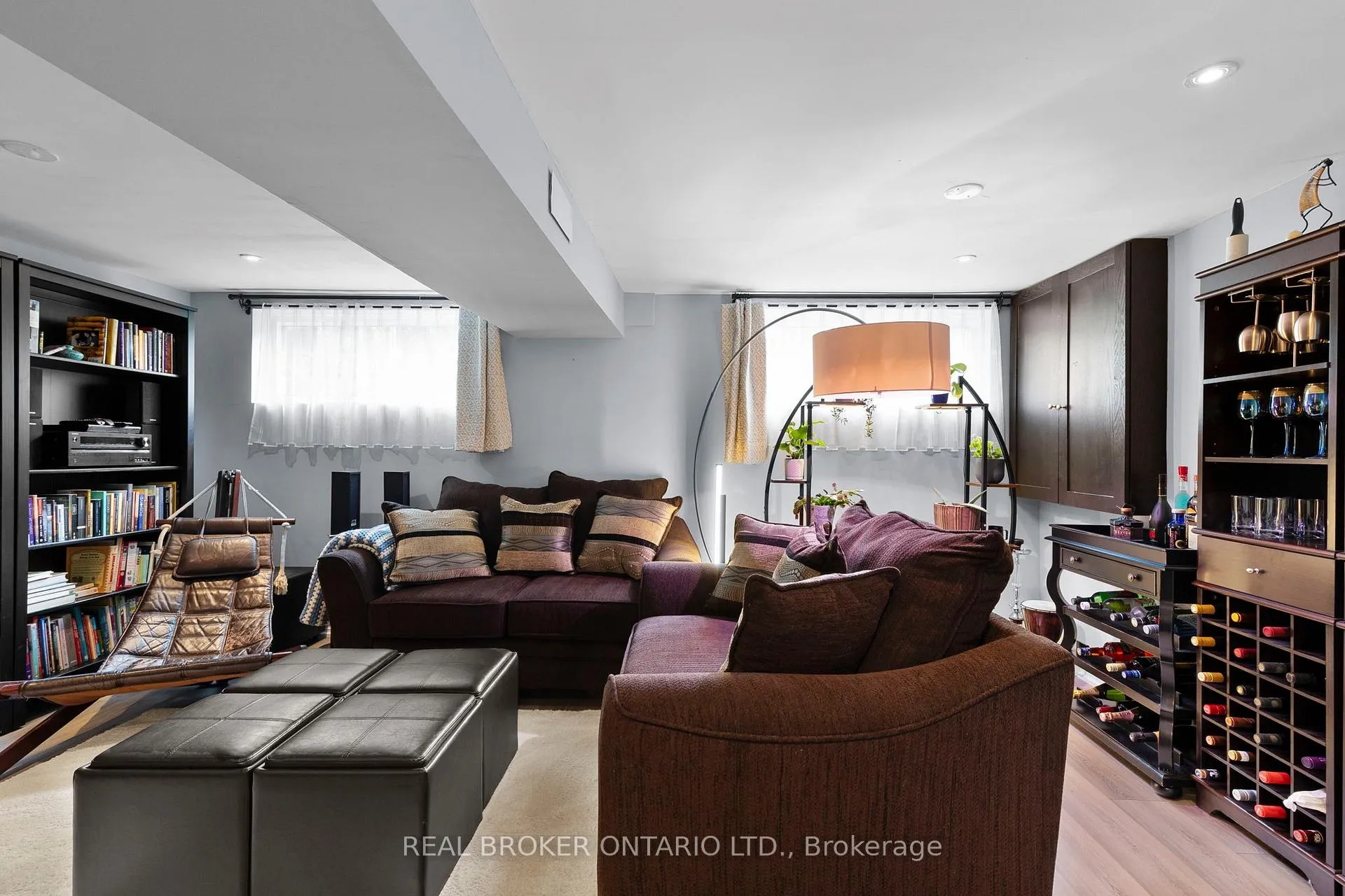 Photo 17 of 493 Bay Street, Orillia — HOMEH