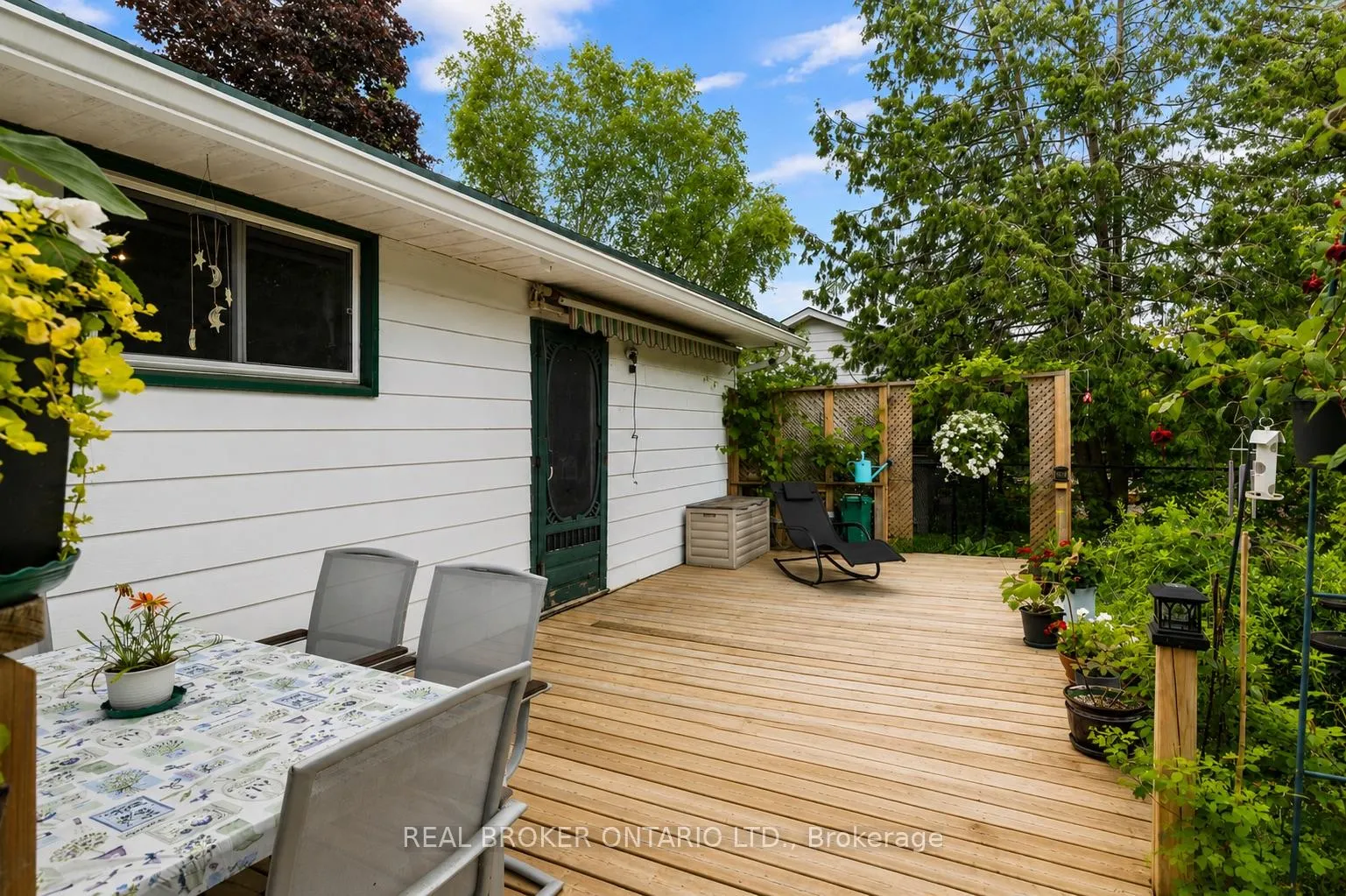 Photo 25 of 493 Bay Street, Orillia — HOMEH