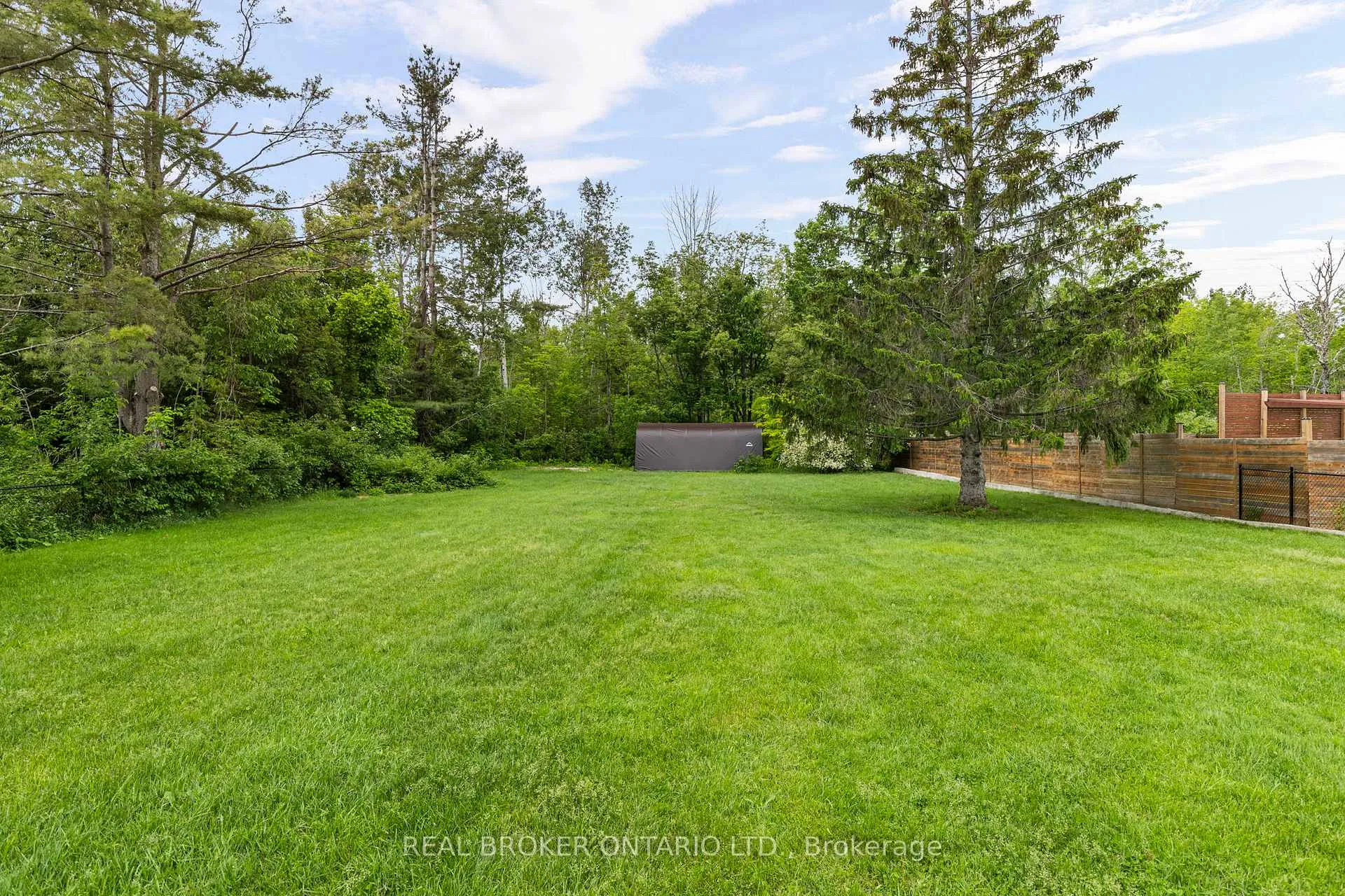 Photo 31 of 493 Bay Street, Orillia — HOMEH