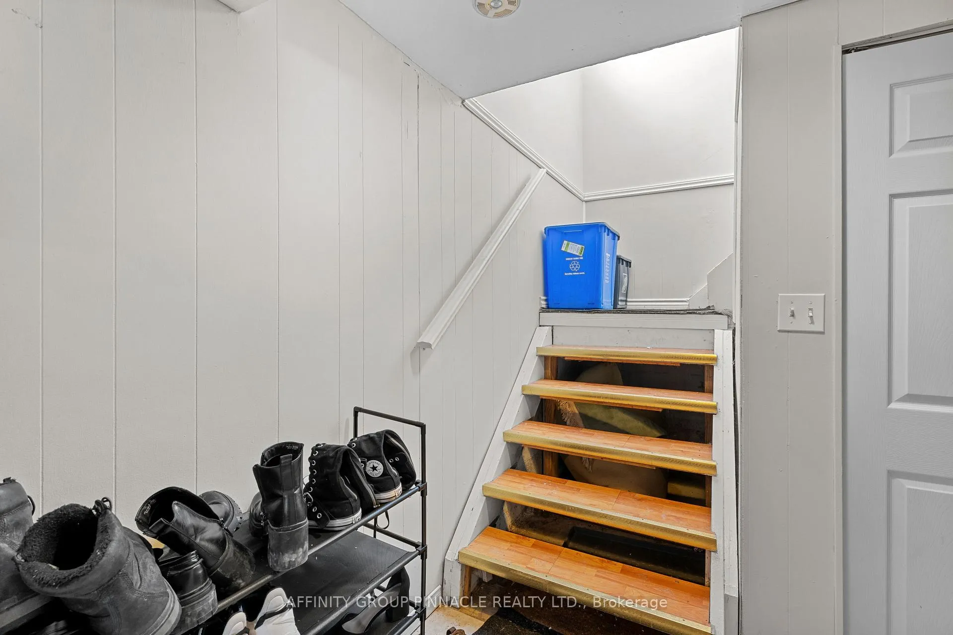 Photo 16 of 1096 Barnardo Avenue, Peterborough, Northcrest Ward 5 — HOMEH