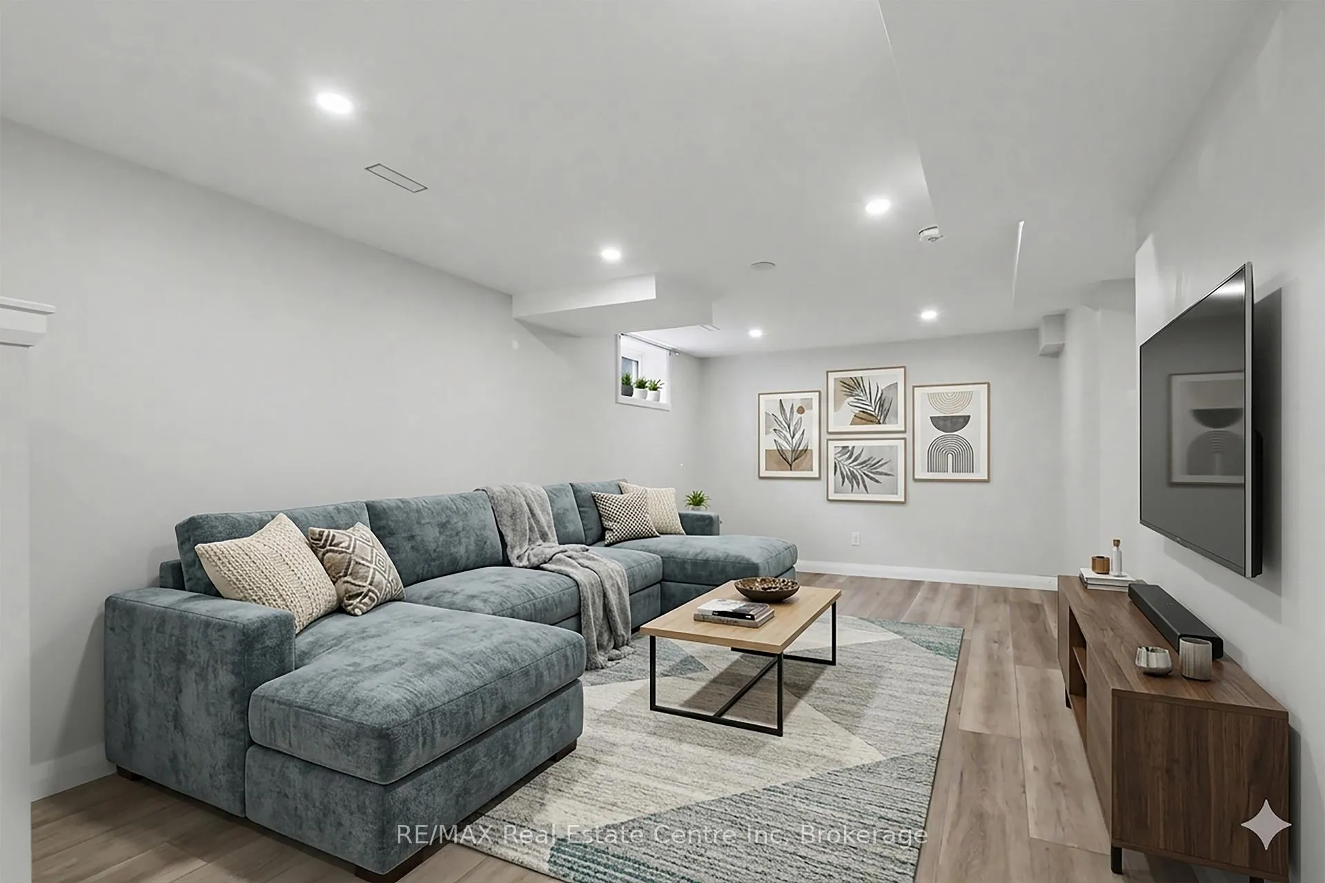 Photo 23 of 37 Ottawa Crescent, Guelph, St. George's — HOMEH