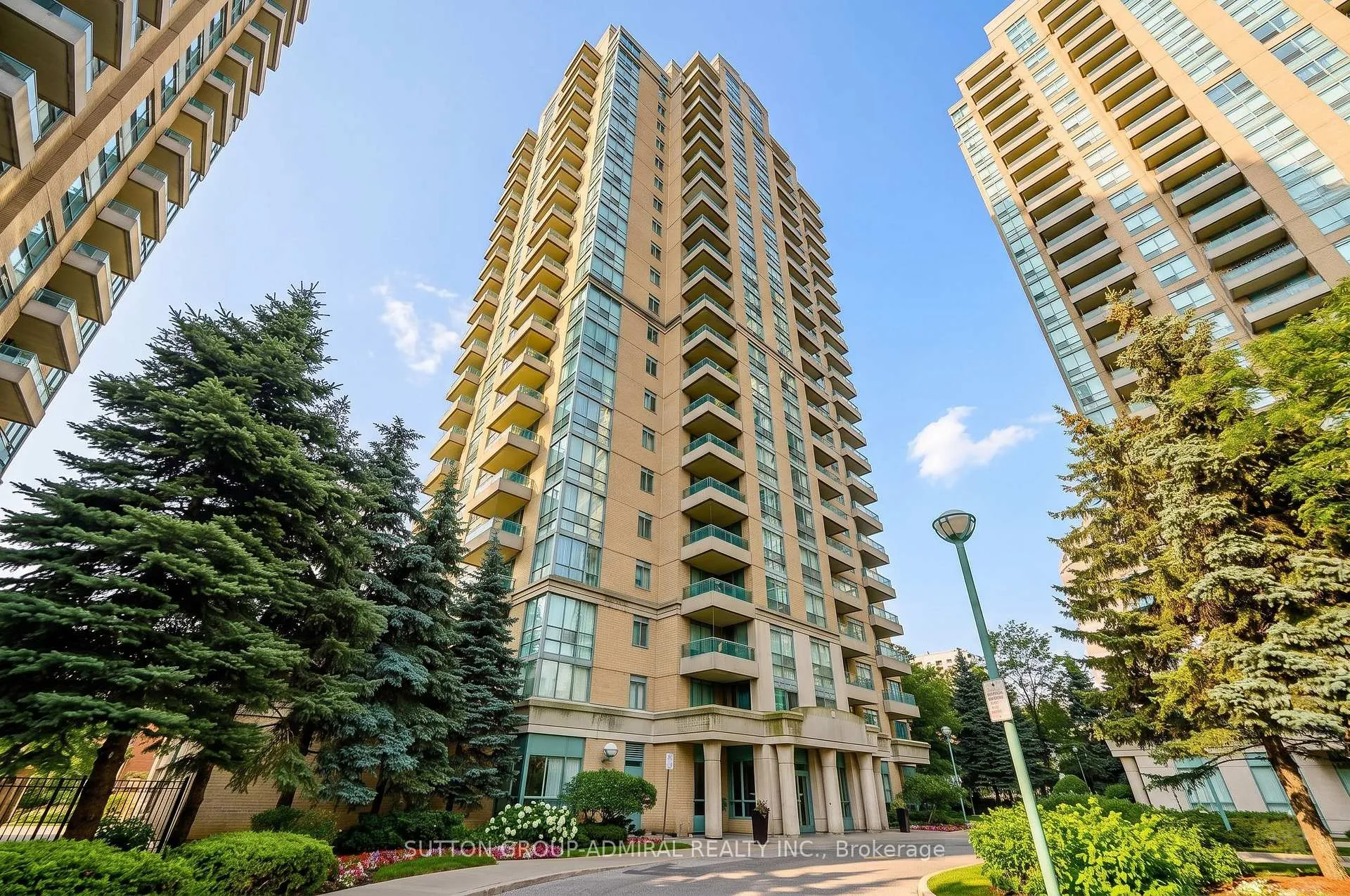 Front of Unit 2305, 3 Pemberton Avenue