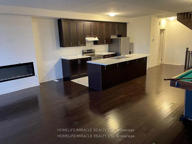 Photo 4 of 78 Donald Ficht Crescent, Brampton, Northwest Brampton — HOMEH