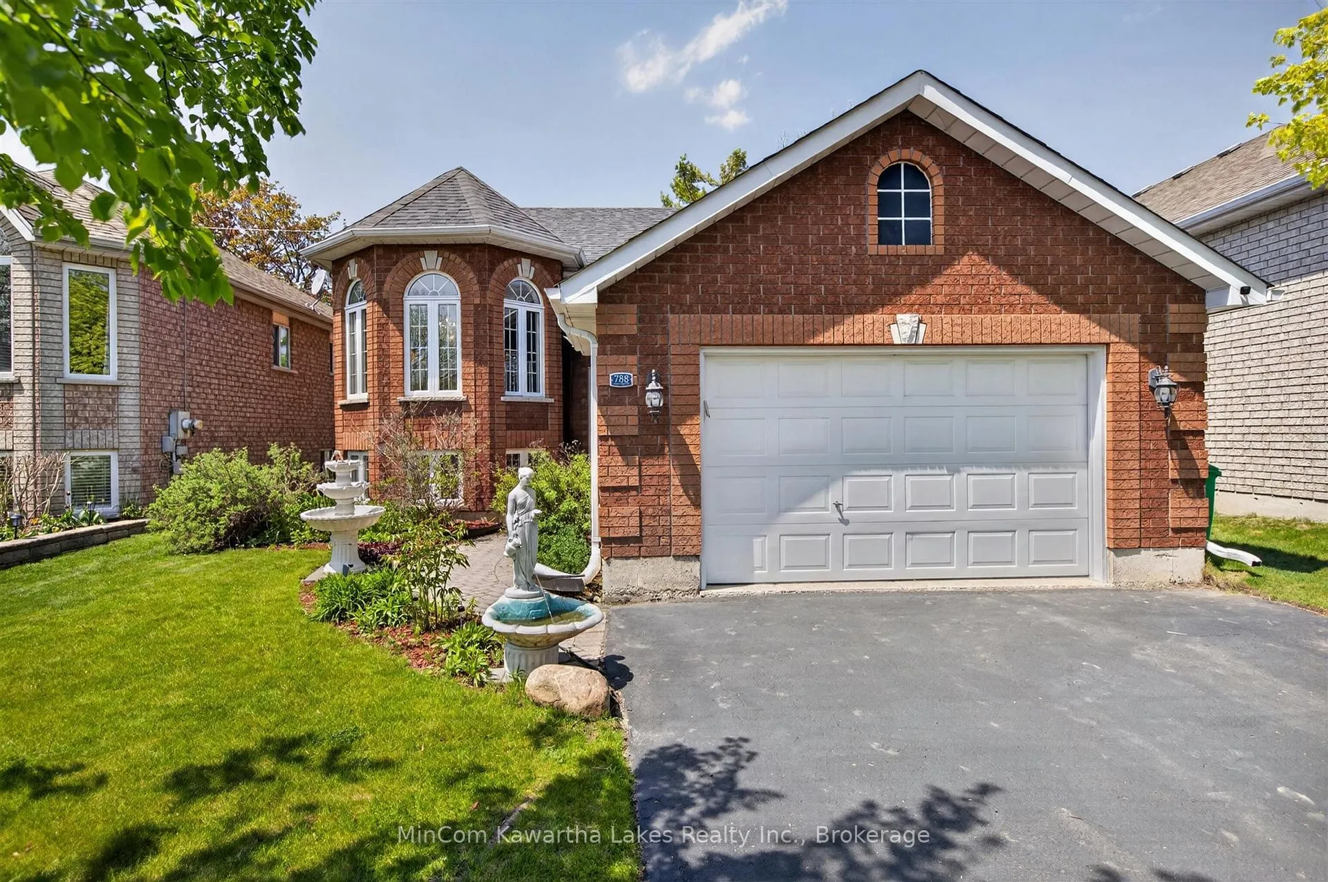 Photo 1 of 788 Hemlock Street, Peterborough, Northcrest Ward 5 — HOMEH