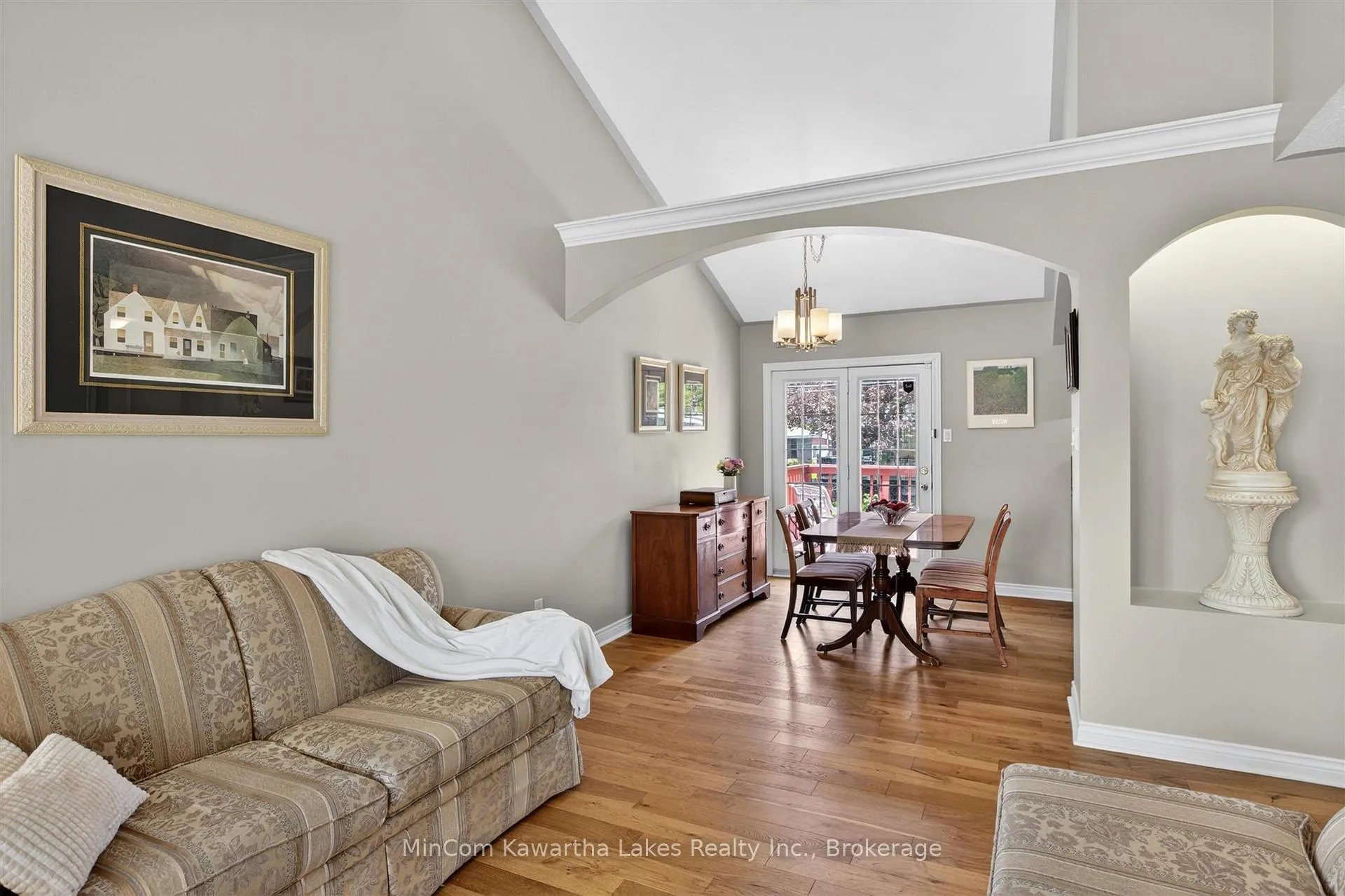 Photo 12 of 788 Hemlock Street, Peterborough, Northcrest Ward 5 — HOMEH