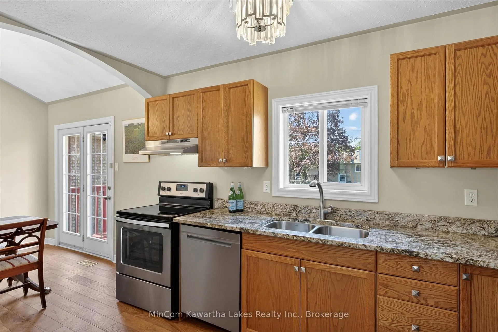 Photo 17 of 788 Hemlock Street, Peterborough, Northcrest Ward 5 — HOMEH