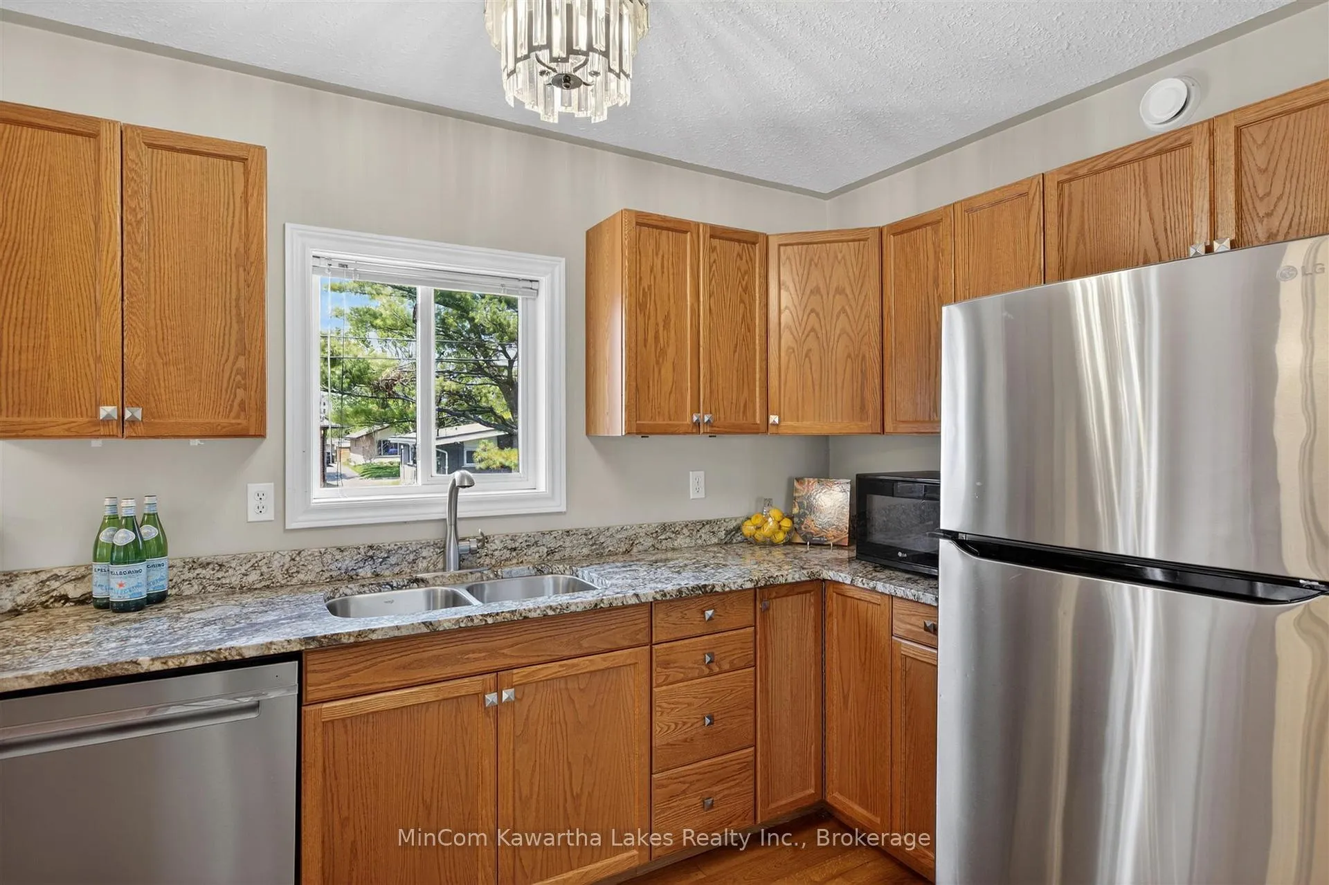 Photo 18 of 788 Hemlock Street, Peterborough, Northcrest Ward 5 — HOMEH