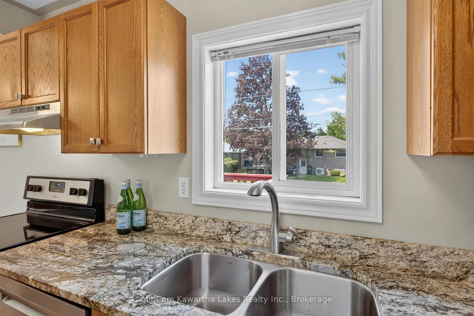 Photo 19 of 788 Hemlock Street, Peterborough, Northcrest Ward 5 — HOMEH