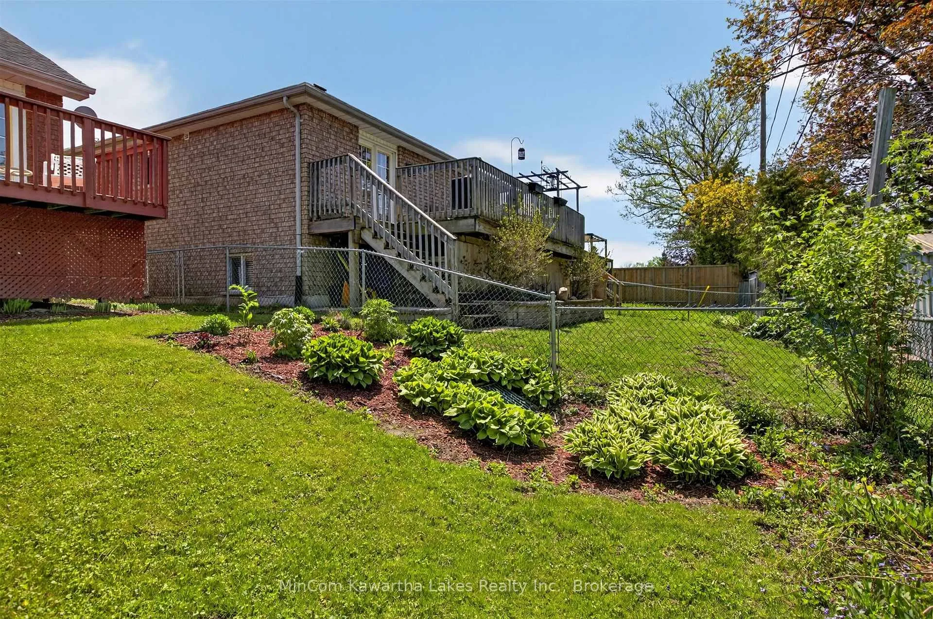 Photo 46 of 788 Hemlock Street, Peterborough, Northcrest Ward 5 — HOMEH