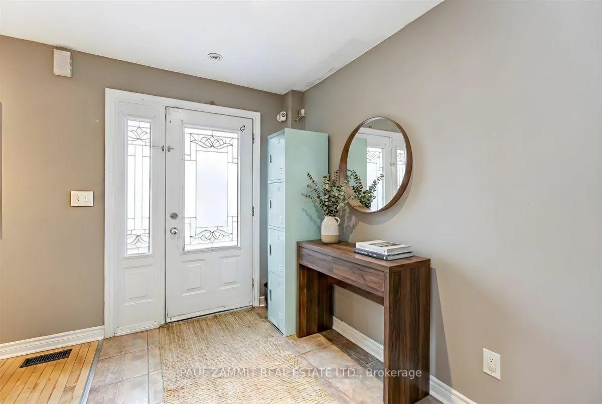 Photo 4 of 4 Binswood Avenue, Toronto, Danforth Village-East York — HOMEH