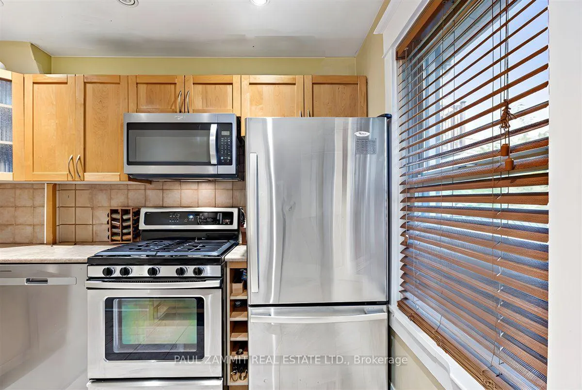 Photo 10 of 4 Binswood Avenue, Toronto, Danforth Village-East York — HOMEH