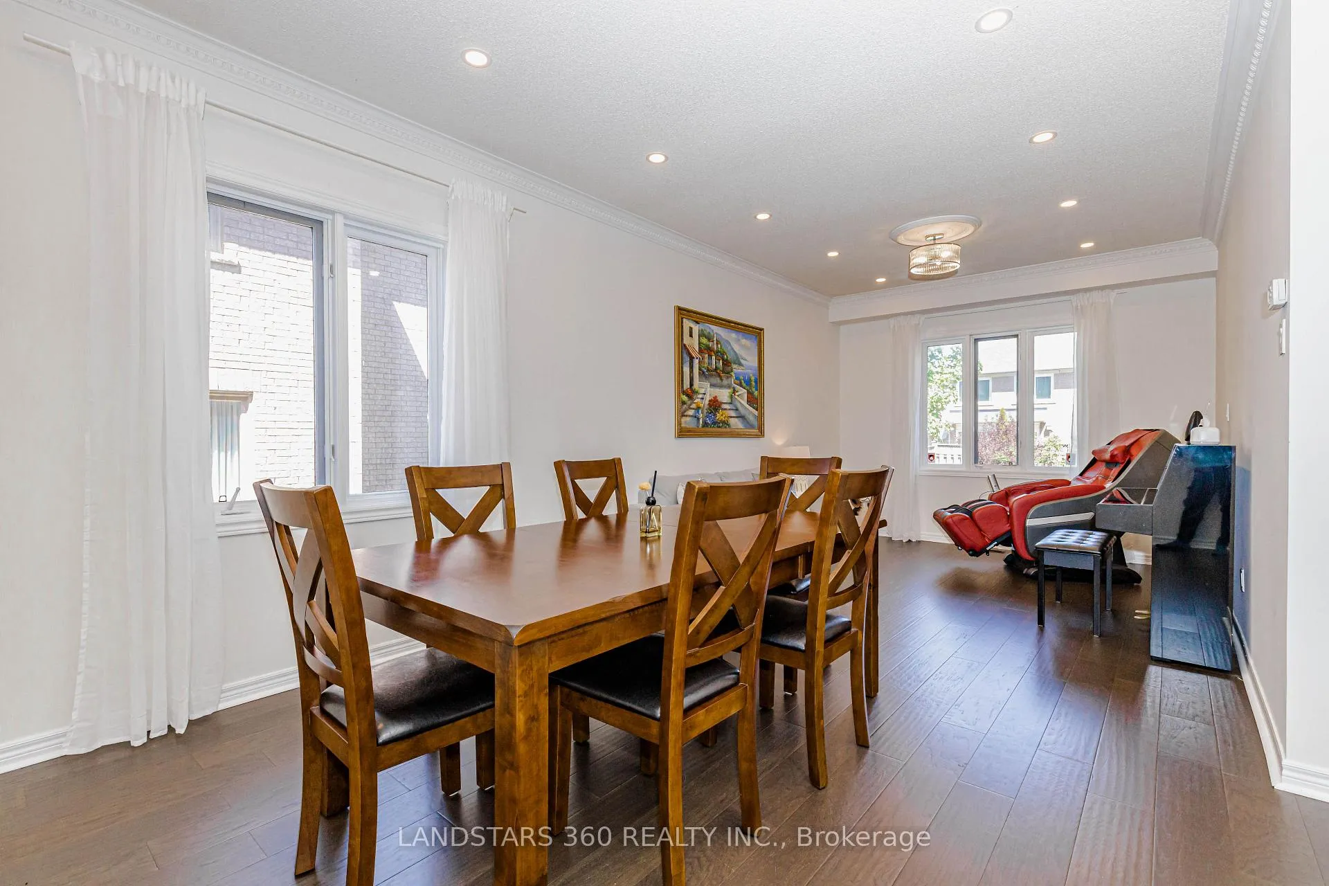 Photo 5 of 94 Sutcliffe Crescent, Markham, Cachet — HOMEH
