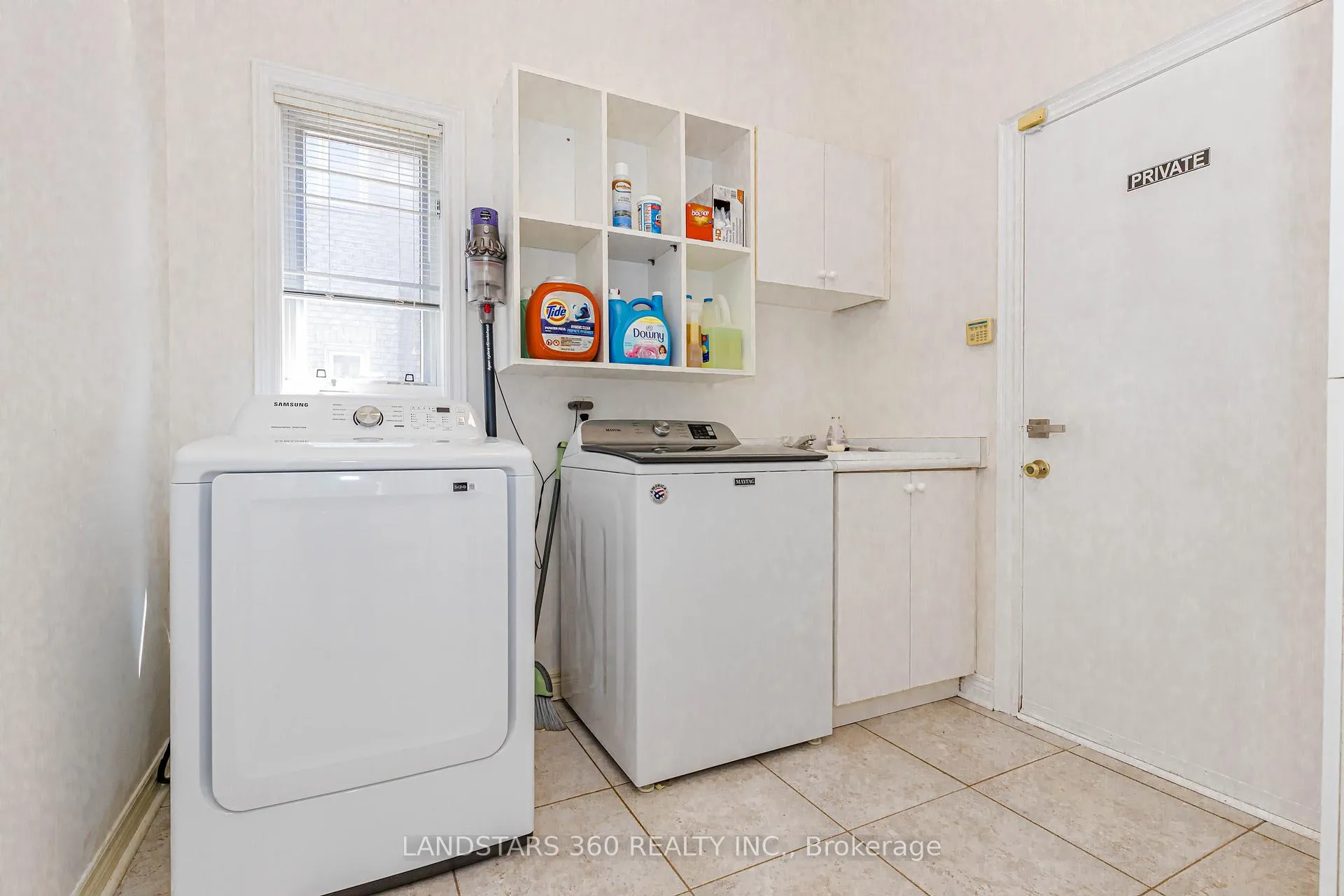 Photo 16 of 94 Sutcliffe Crescent, Markham, Cachet — HOMEH