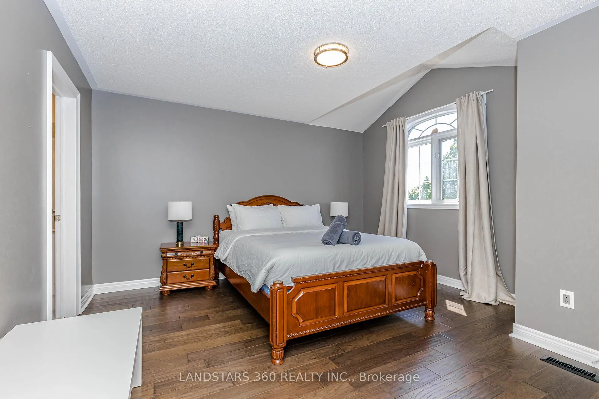 Photo 27 of 94 Sutcliffe Crescent, Markham, Cachet — HOMEH