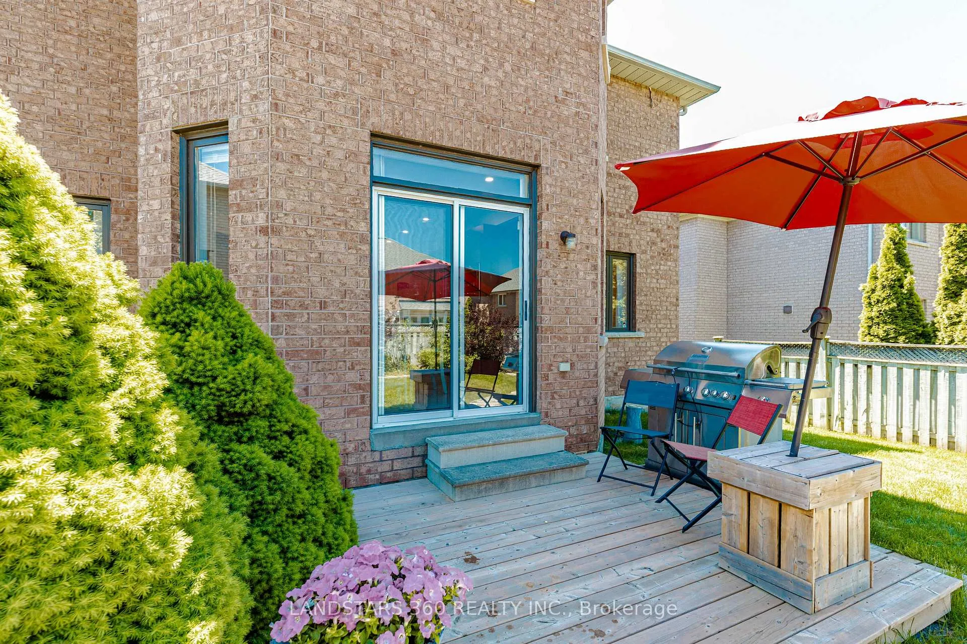 Photo 37 of 94 Sutcliffe Crescent, Markham, Cachet — HOMEH